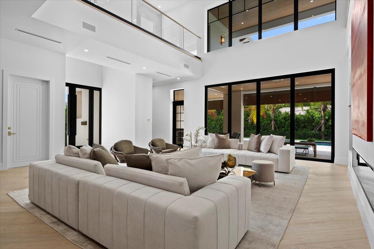 6707 Pamela Ln West Palm Beach, FL 33405 6707 Pamela Ln West Palm Beach, FL 33405