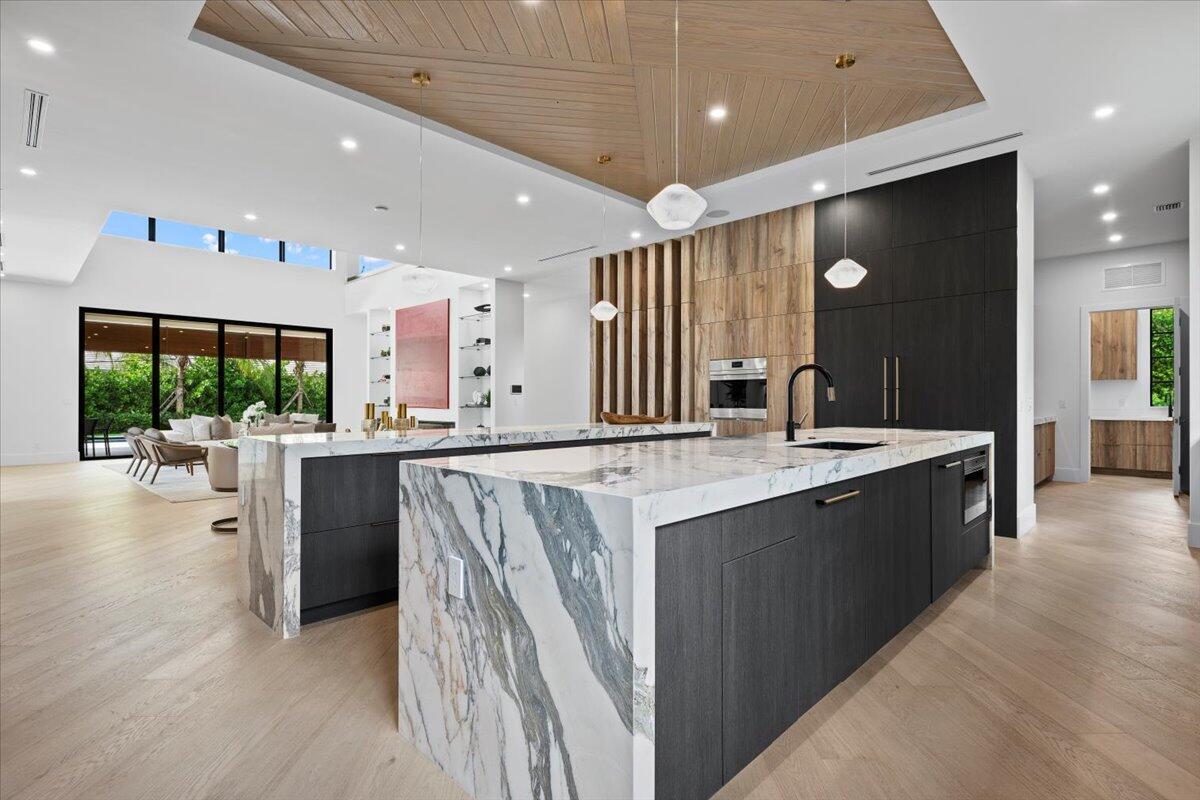 6707 Pamela Ln West Palm Beach, FL 33405 6707 Pamela Ln West Palm Beach, FL 33405