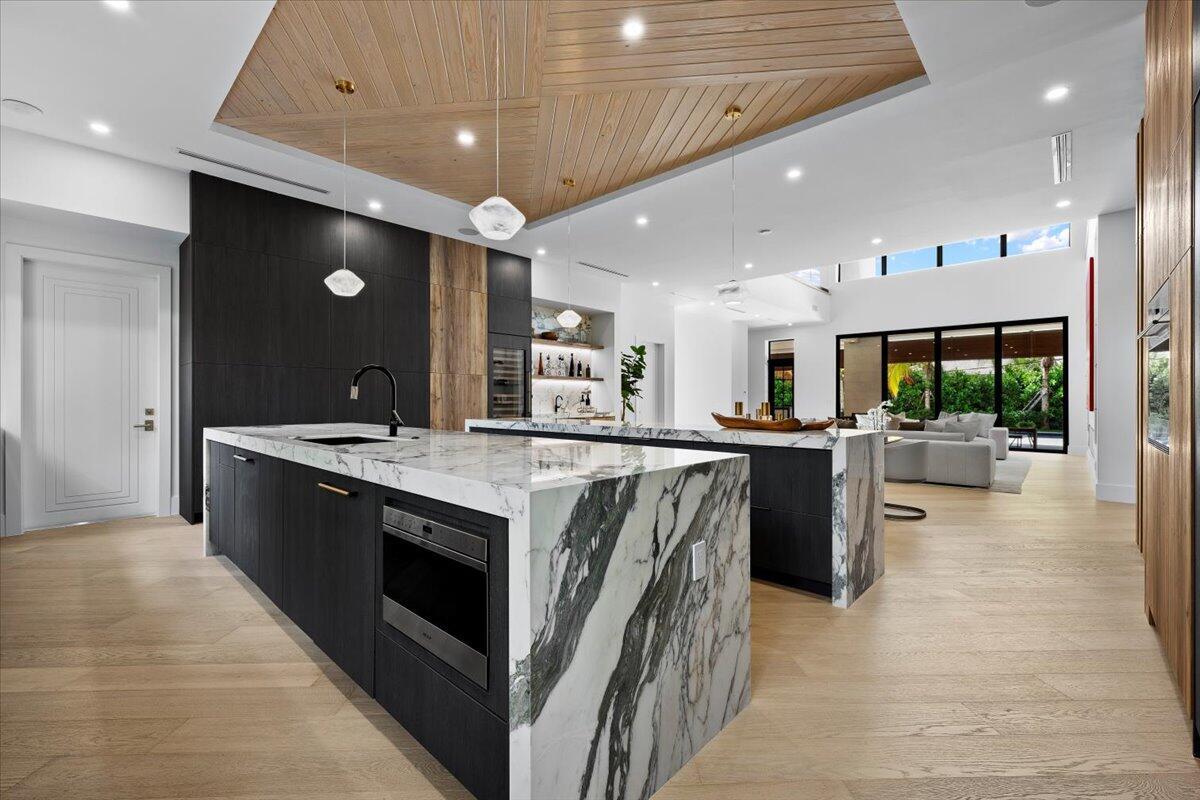 6707 Pamela Ln West Palm Beach, FL 33405 6707 Pamela Ln West Palm Beach, FL 33405