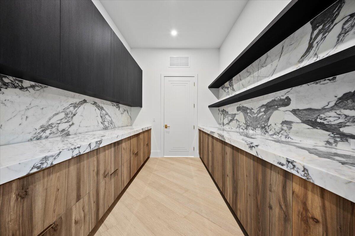 6707 Pamela Ln West Palm Beach, FL 33405 6707 Pamela Ln West Palm Beach, FL 33405