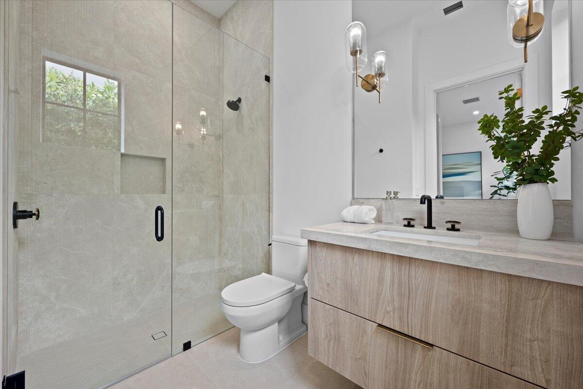 6707 Pamela Ln West Palm Beach, FL 33405 6707 Pamela Ln West Palm Beach, FL 33405