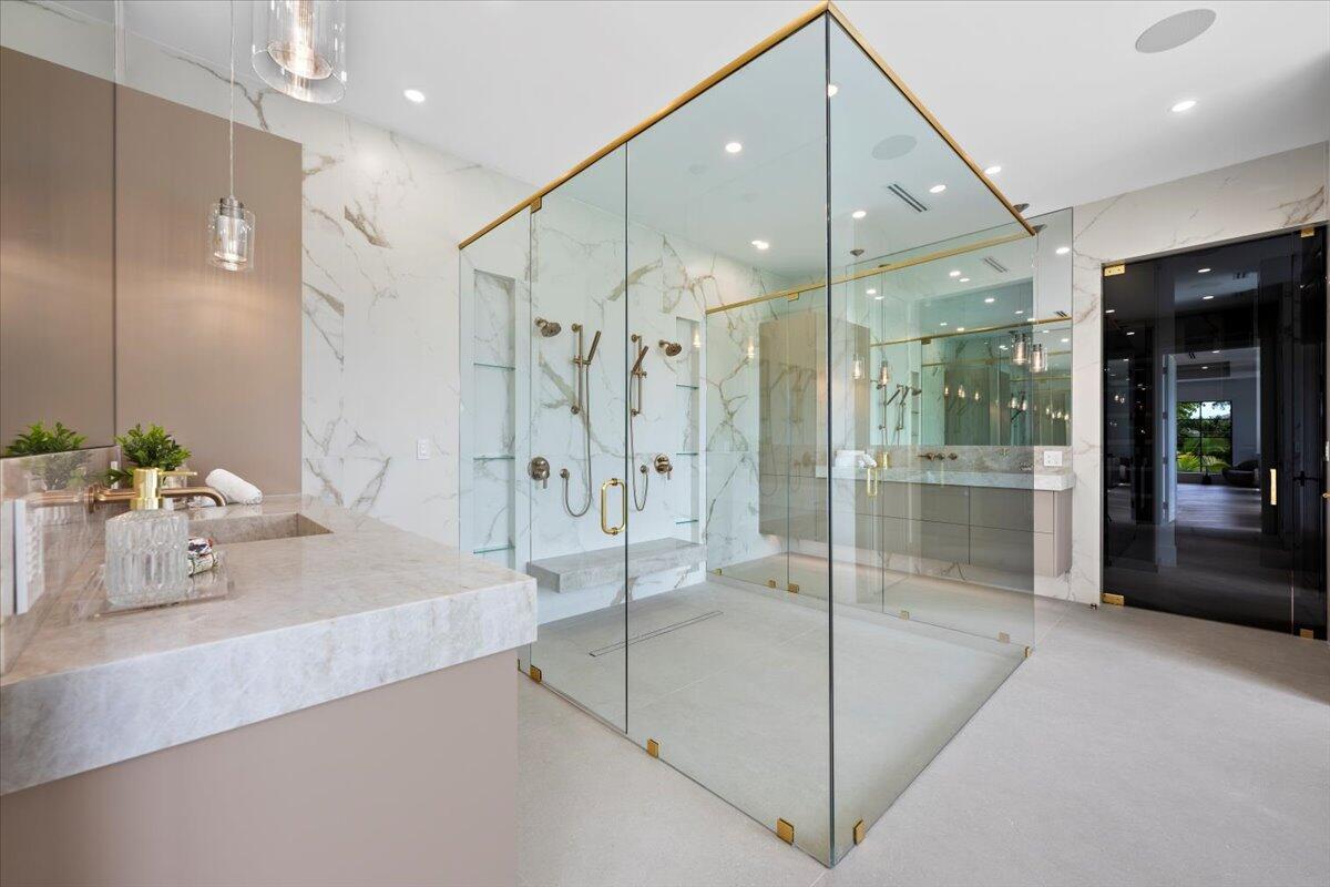 6707 Pamela Ln West Palm Beach, FL 33405 6707 Pamela Ln West Palm Beach, FL 33405