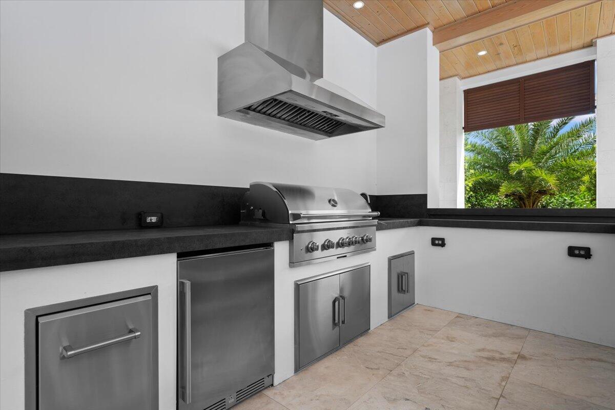 6707 Pamela Ln West Palm Beach, FL 33405 6707 Pamela Ln West Palm Beach, FL 33405