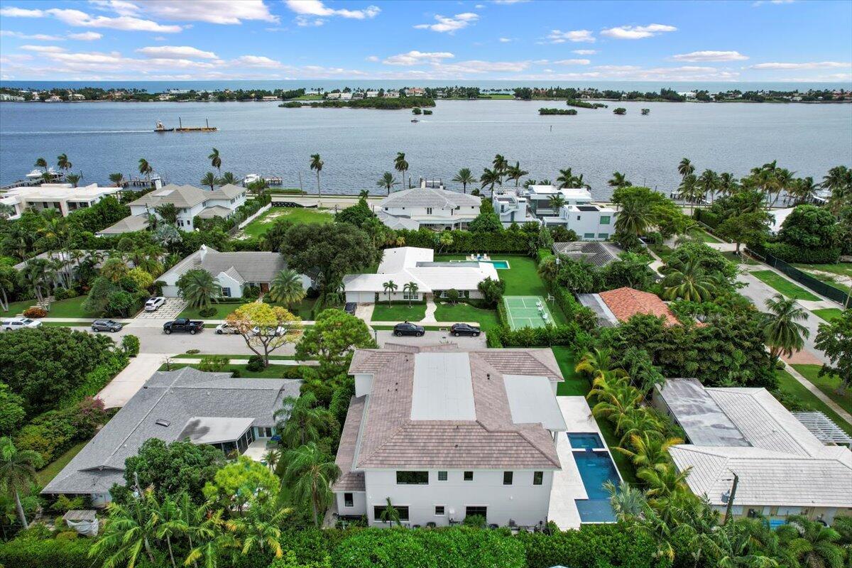 6707 Pamela Ln West Palm Beach, FL 33405 6707 Pamela Ln West Palm Beach, FL 33405