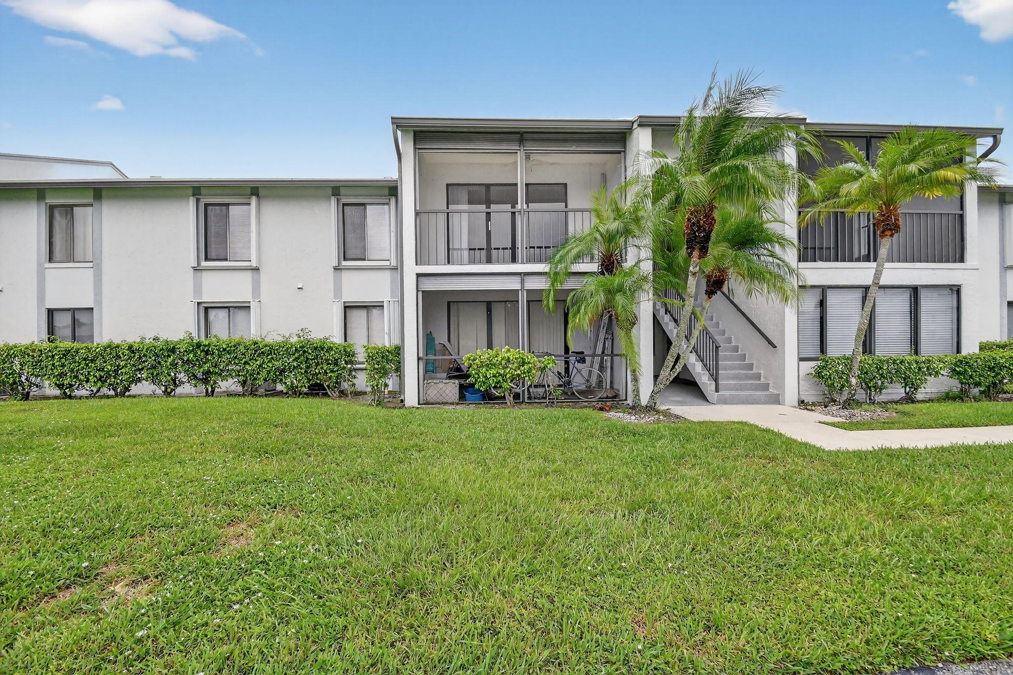 1002 Green Pine Blvd #C2