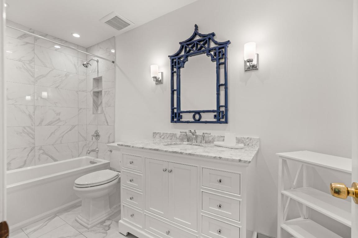 18289 SE Heritage Jupiter, FL 33469