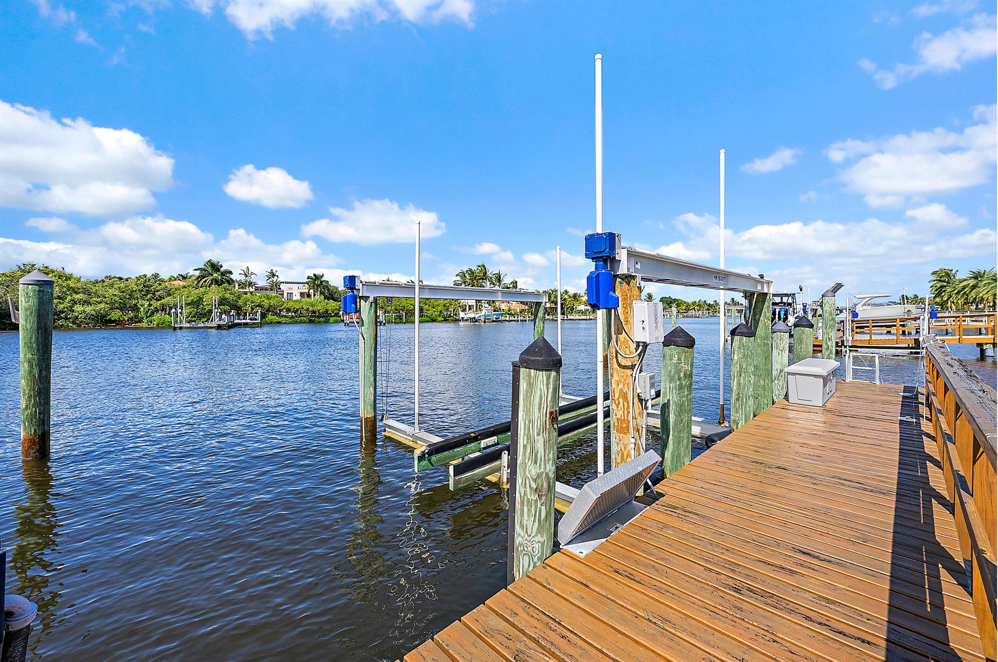 13791 Baycliff Dr North Palm Beach, FL 33408 13791 Baycliff Dr North Palm Beach, FL 33408