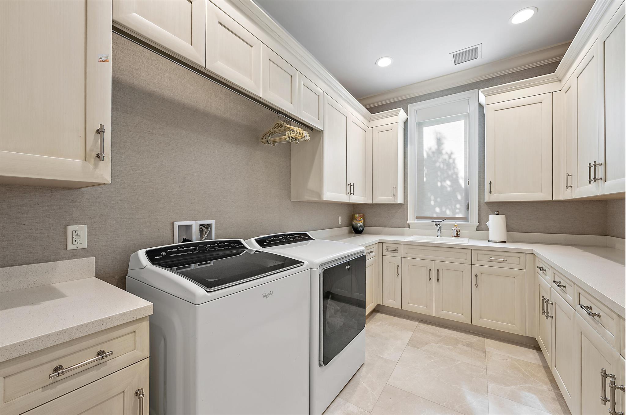 13791 Baycliff Dr North Palm Beach, FL 33408 13791 Baycliff Dr North Palm Beach, FL 33408