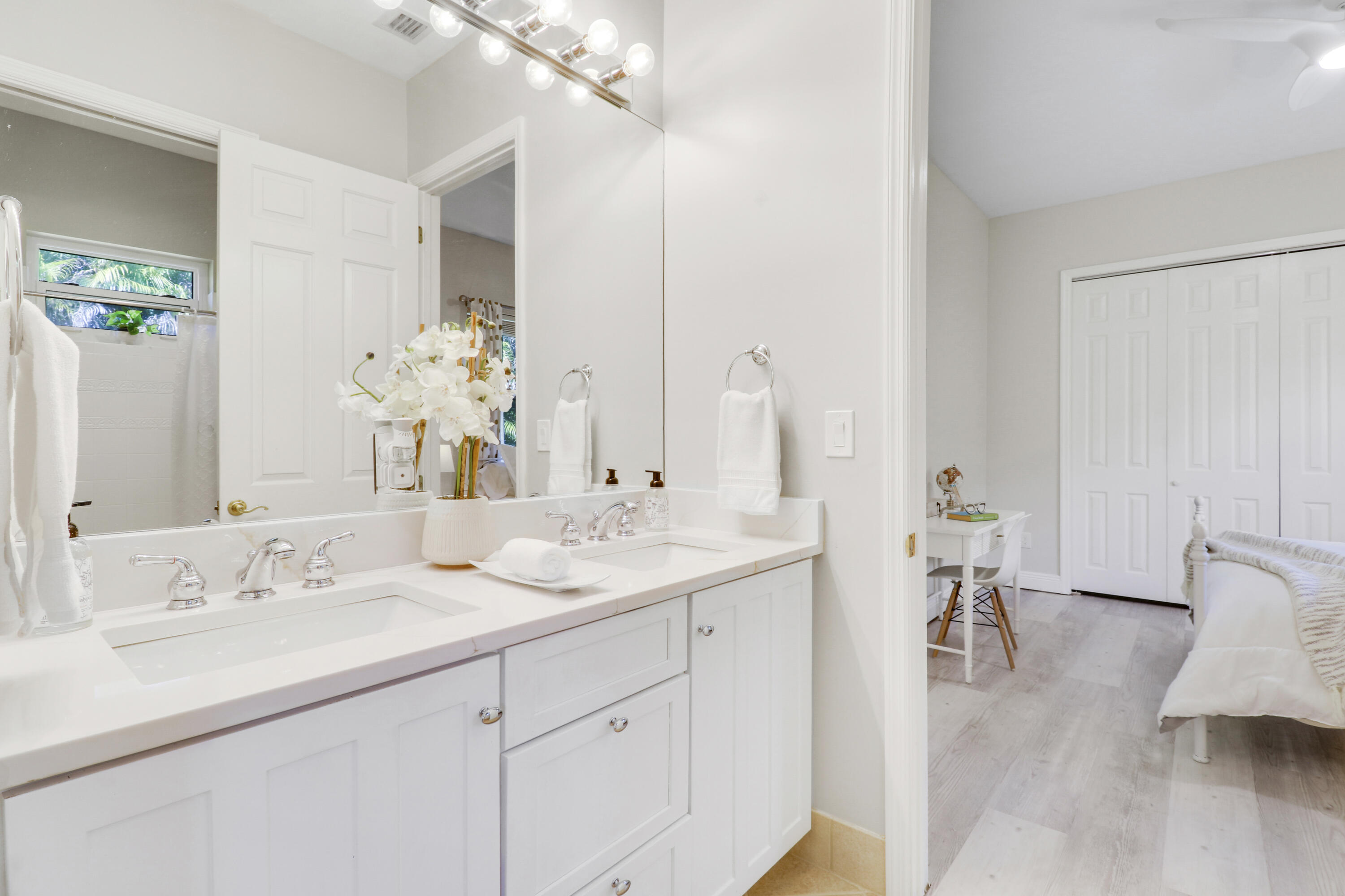 18512 SE Old Trl Jupiter, FL 33478