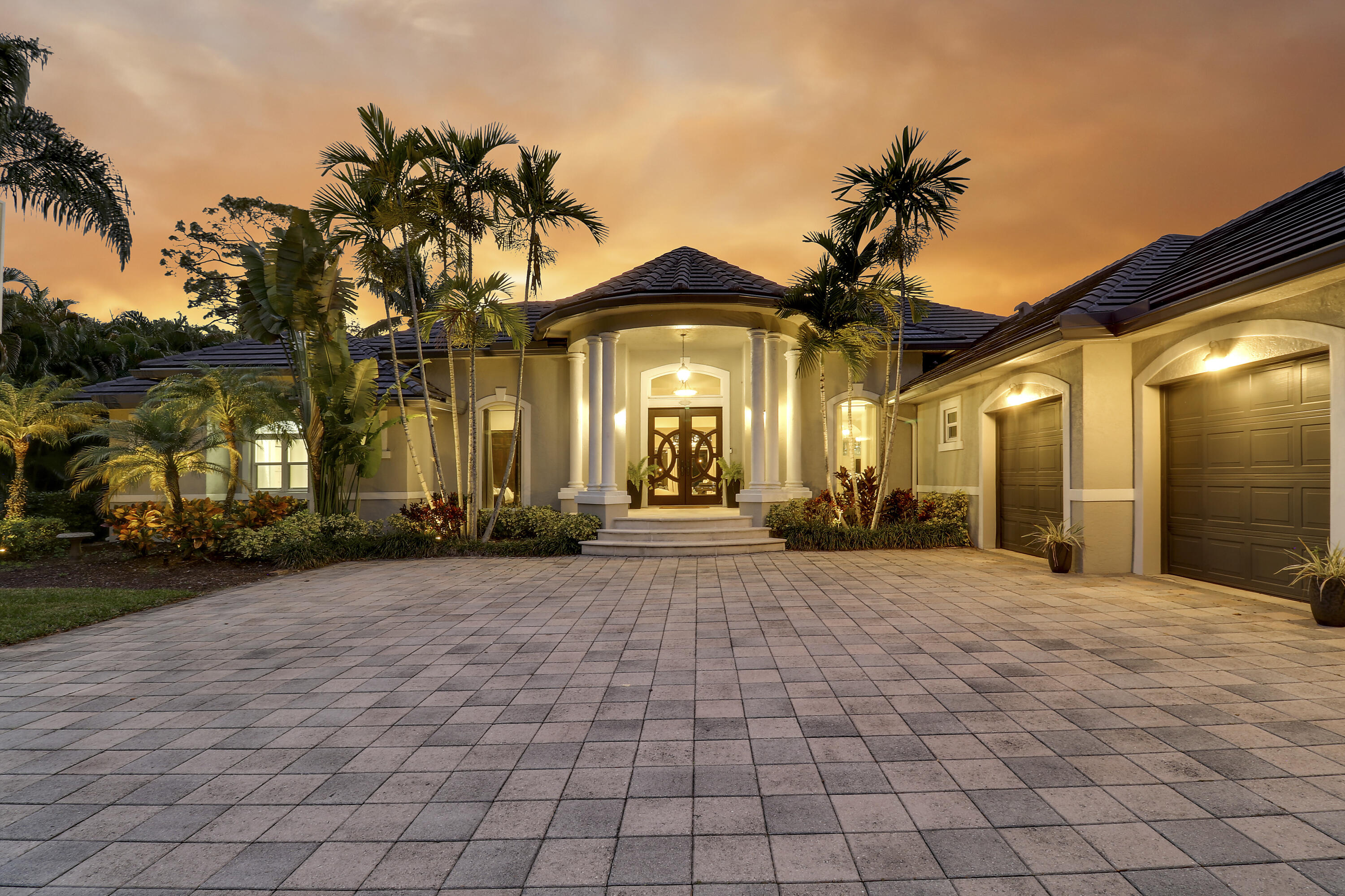 18512 SE Old Trl Jupiter, FL 33478