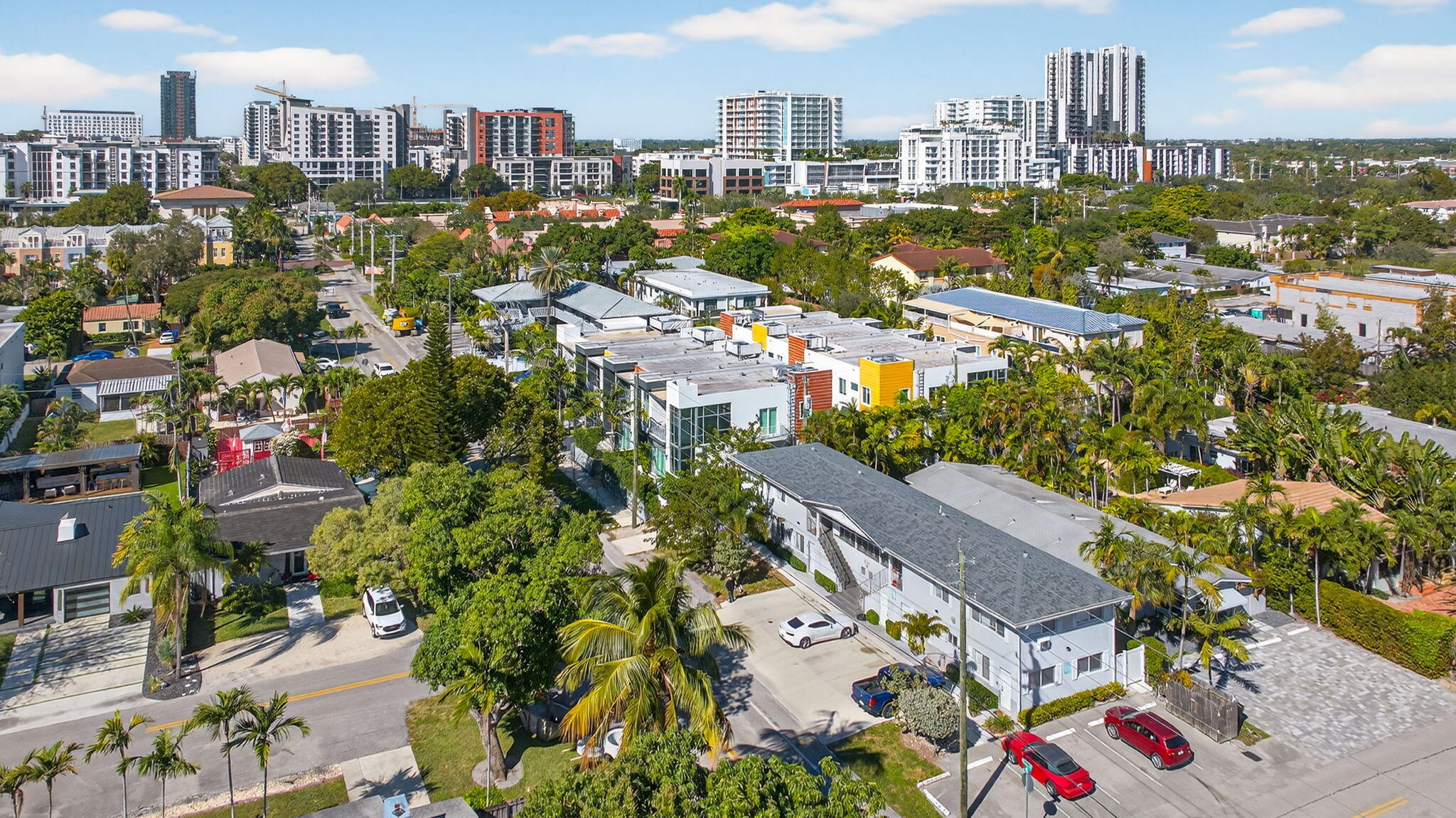 825 NE 6th #1-7 Fort Lauderdale, FL 33304