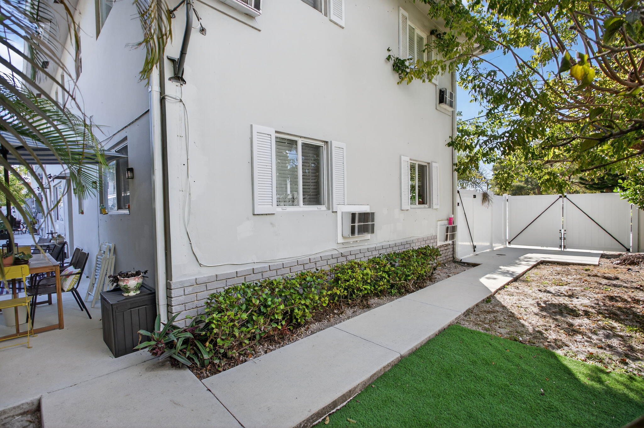 825 NE 6th #1-7 Fort Lauderdale, FL 33304