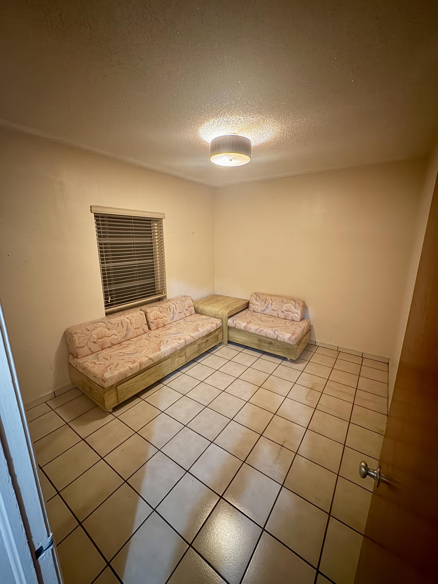 5000 SW 5th Miami, FL 33134