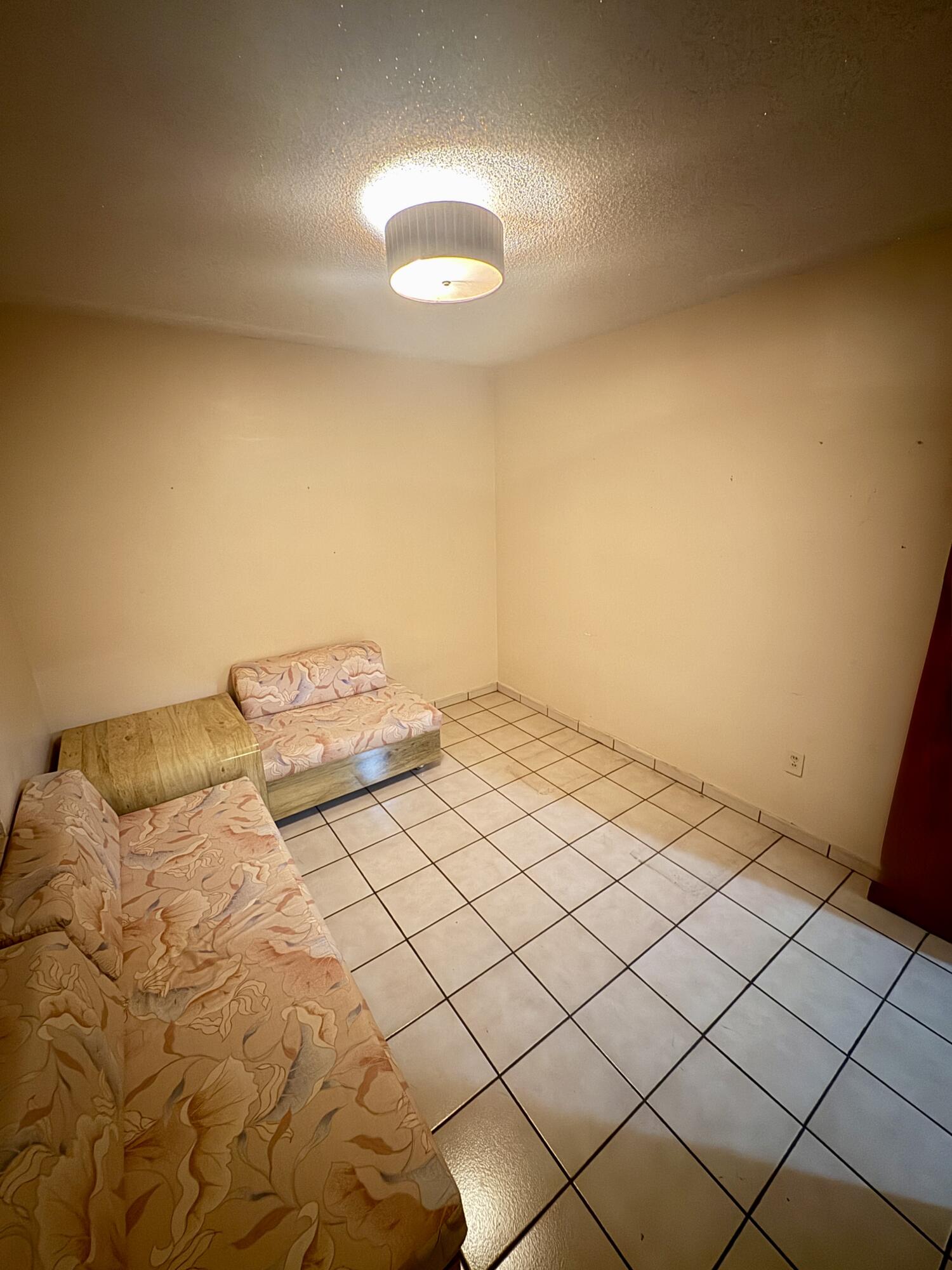 5000 SW 5th Miami, FL 33134