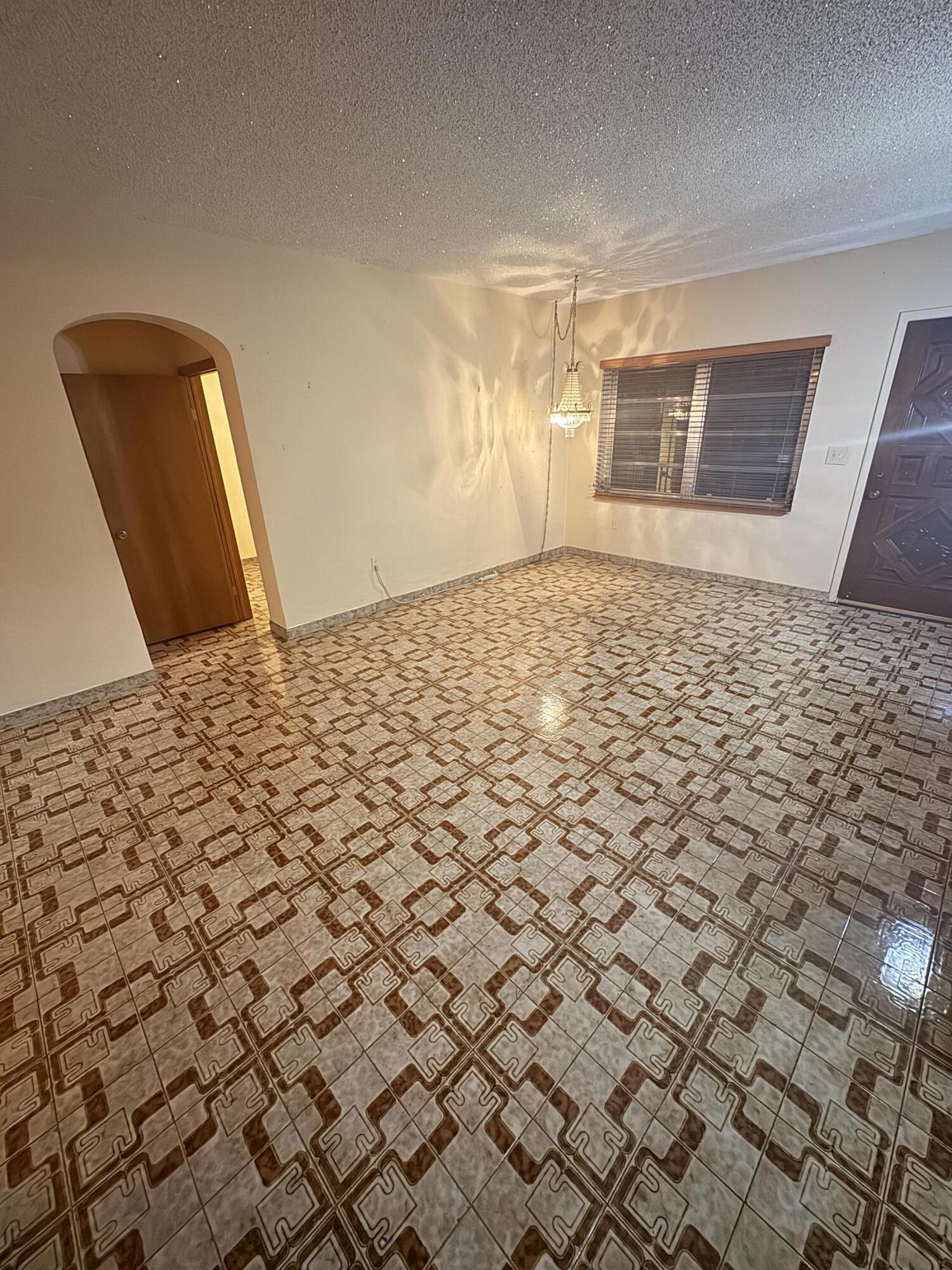 5000 SW 5th Miami, FL 33134