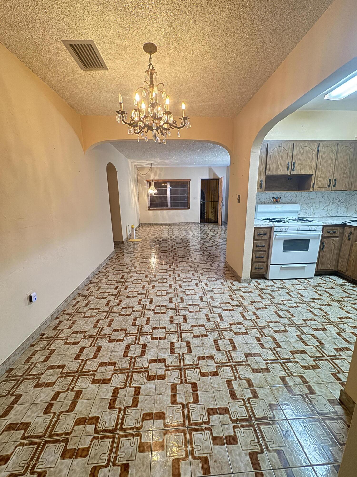 5000 SW 5th Miami, FL 33134