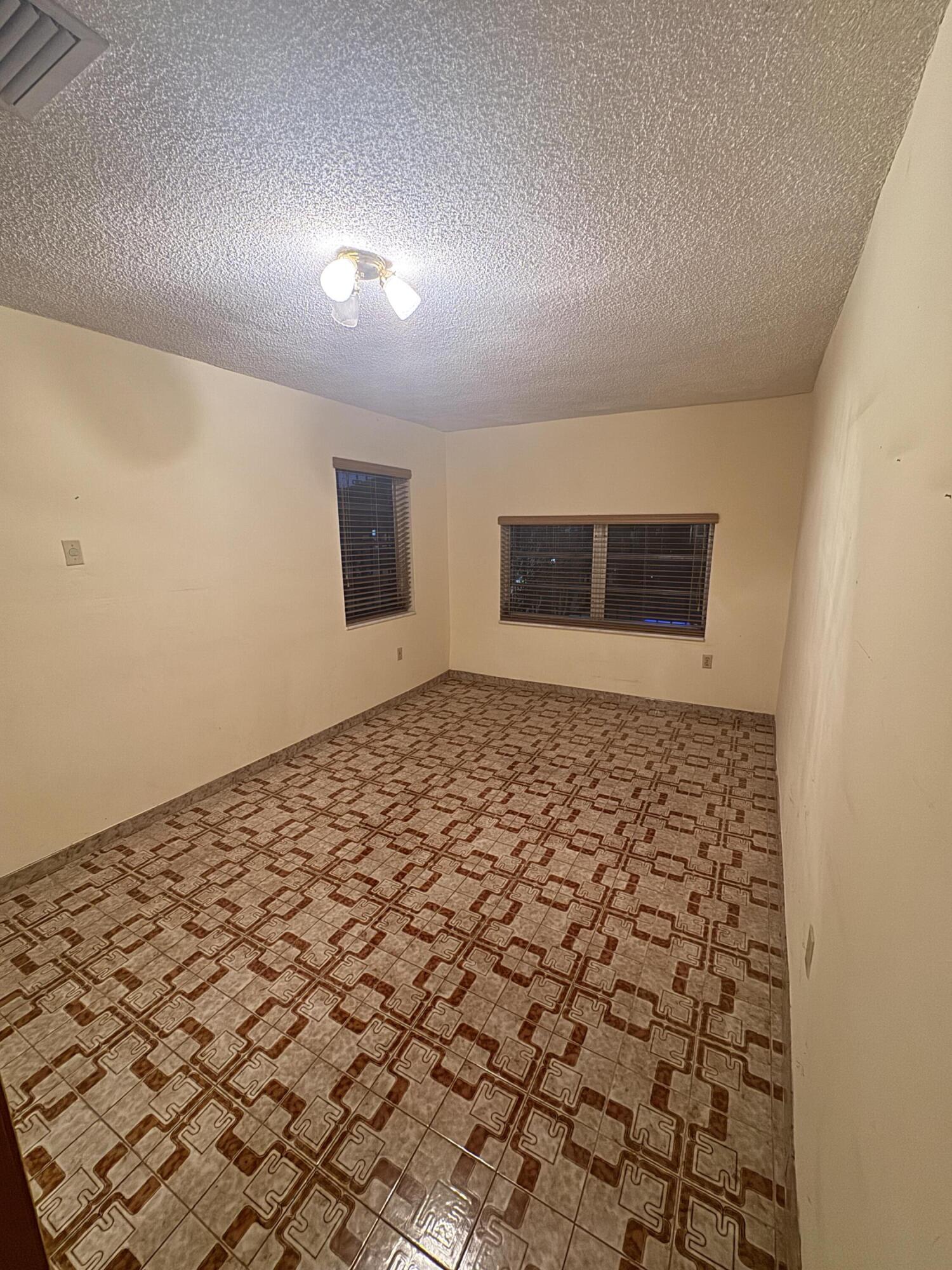 5000 SW 5th Miami, FL 33134