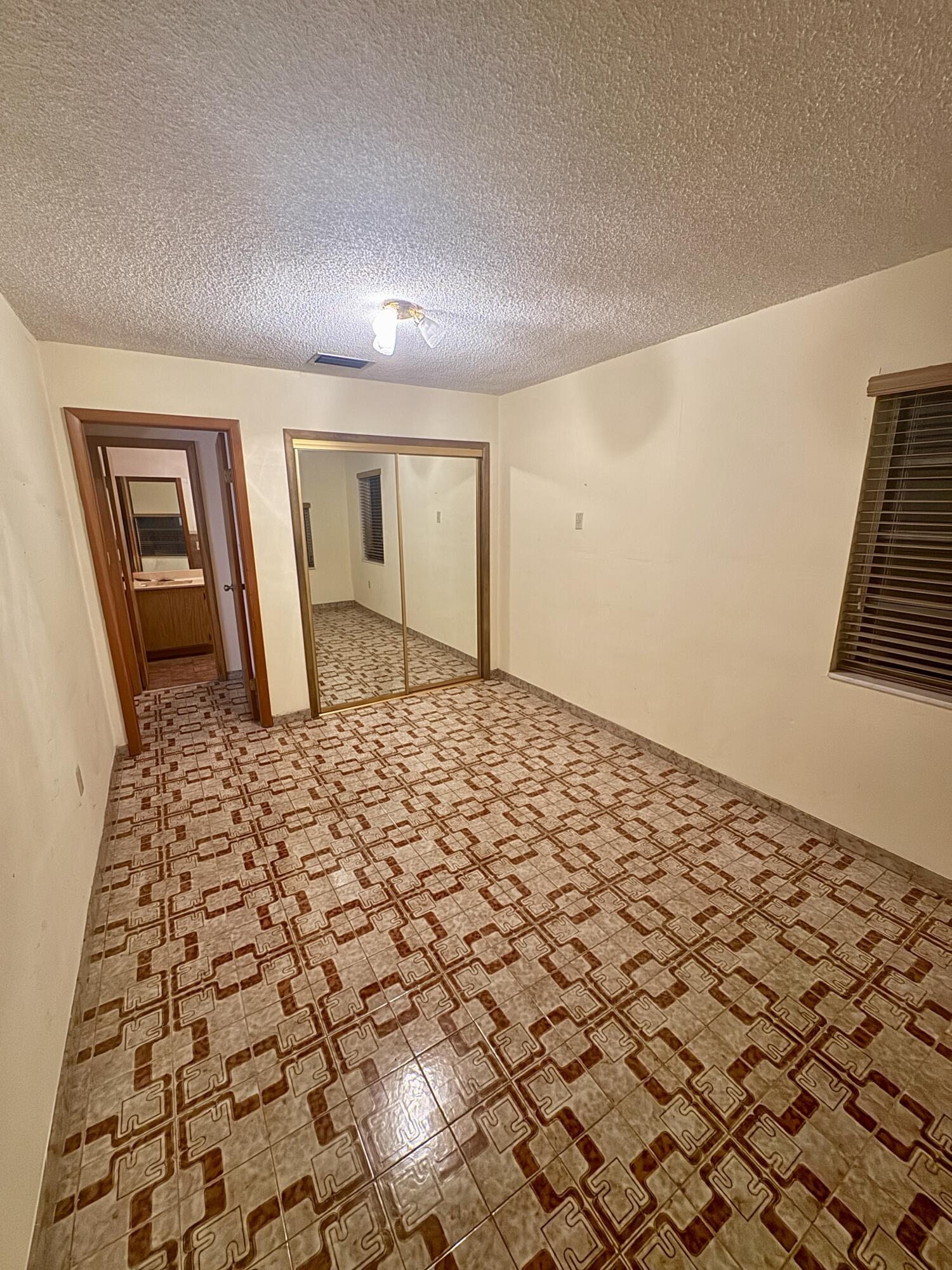 5000 SW 5th Miami, FL 33134