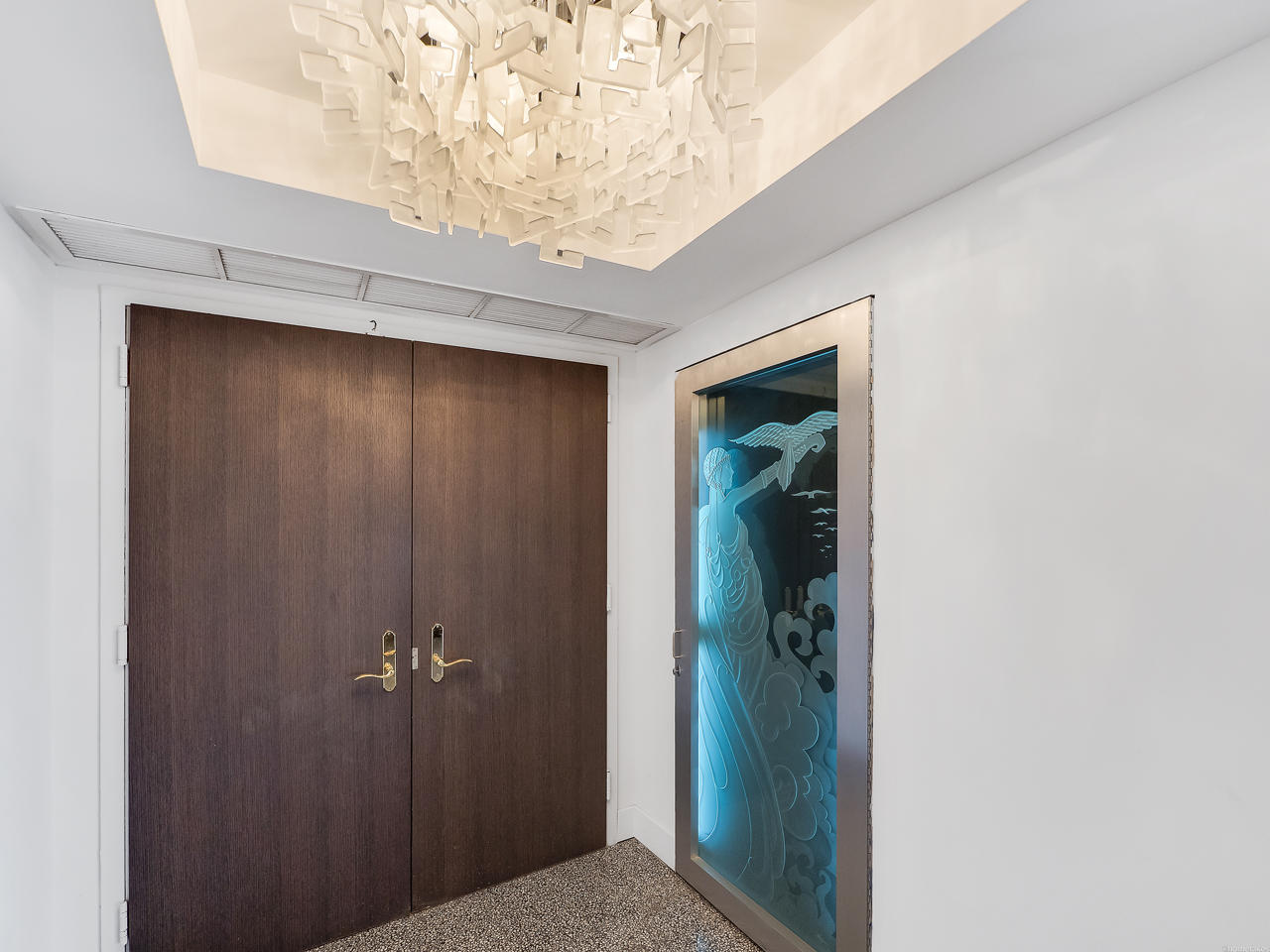 image Hamptons West12