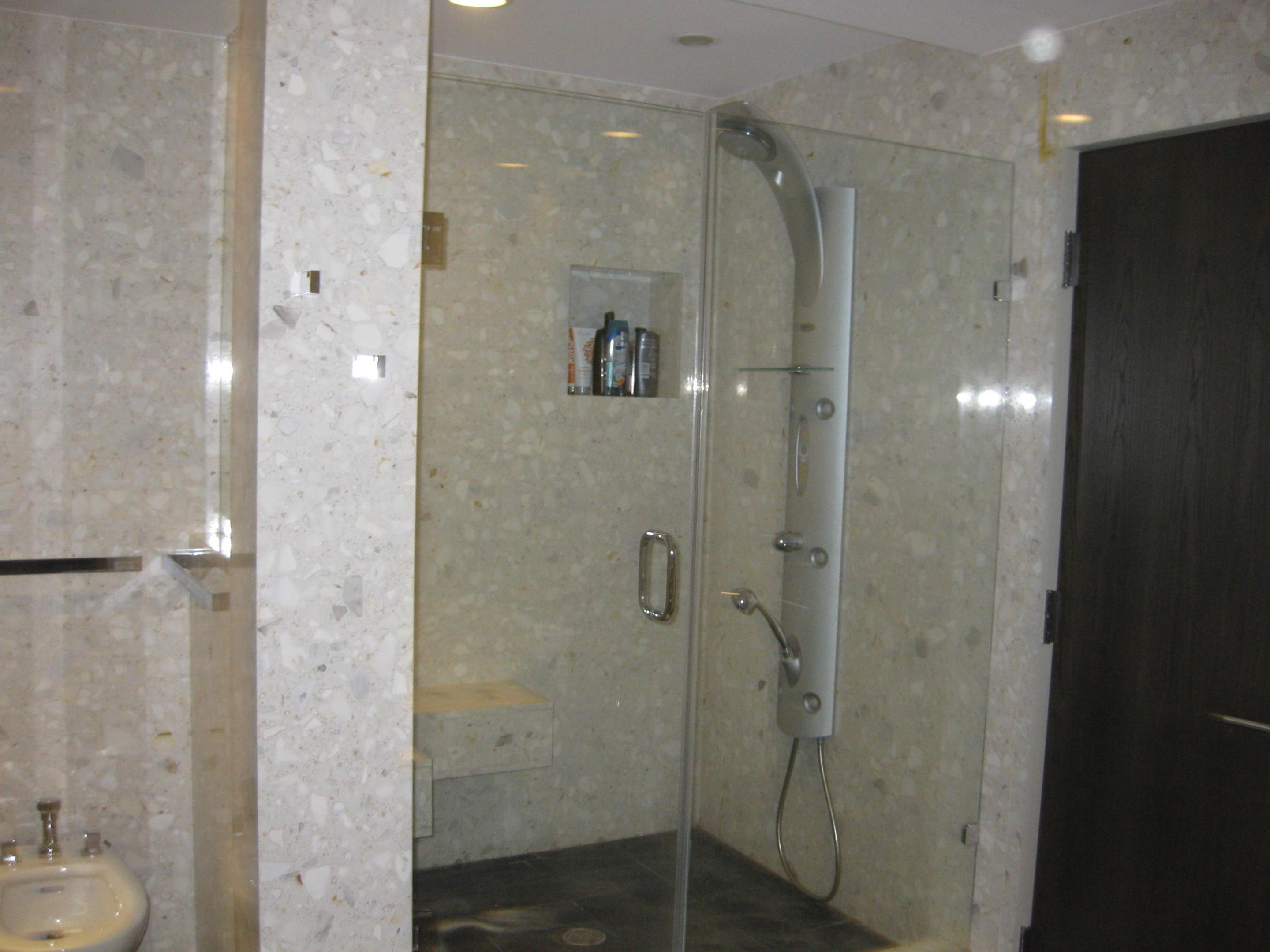 image Hamptons West21