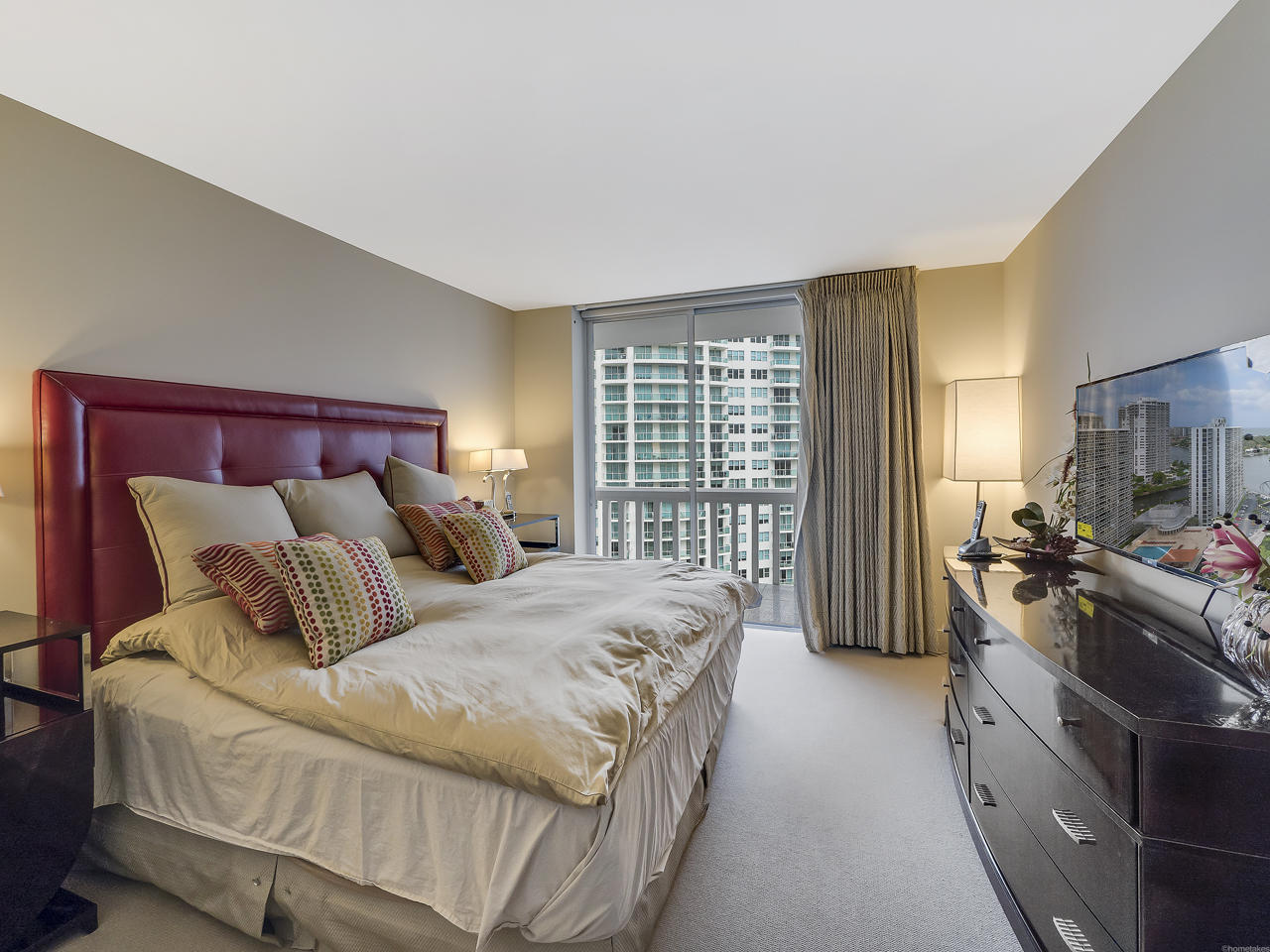 image Hamptons West22