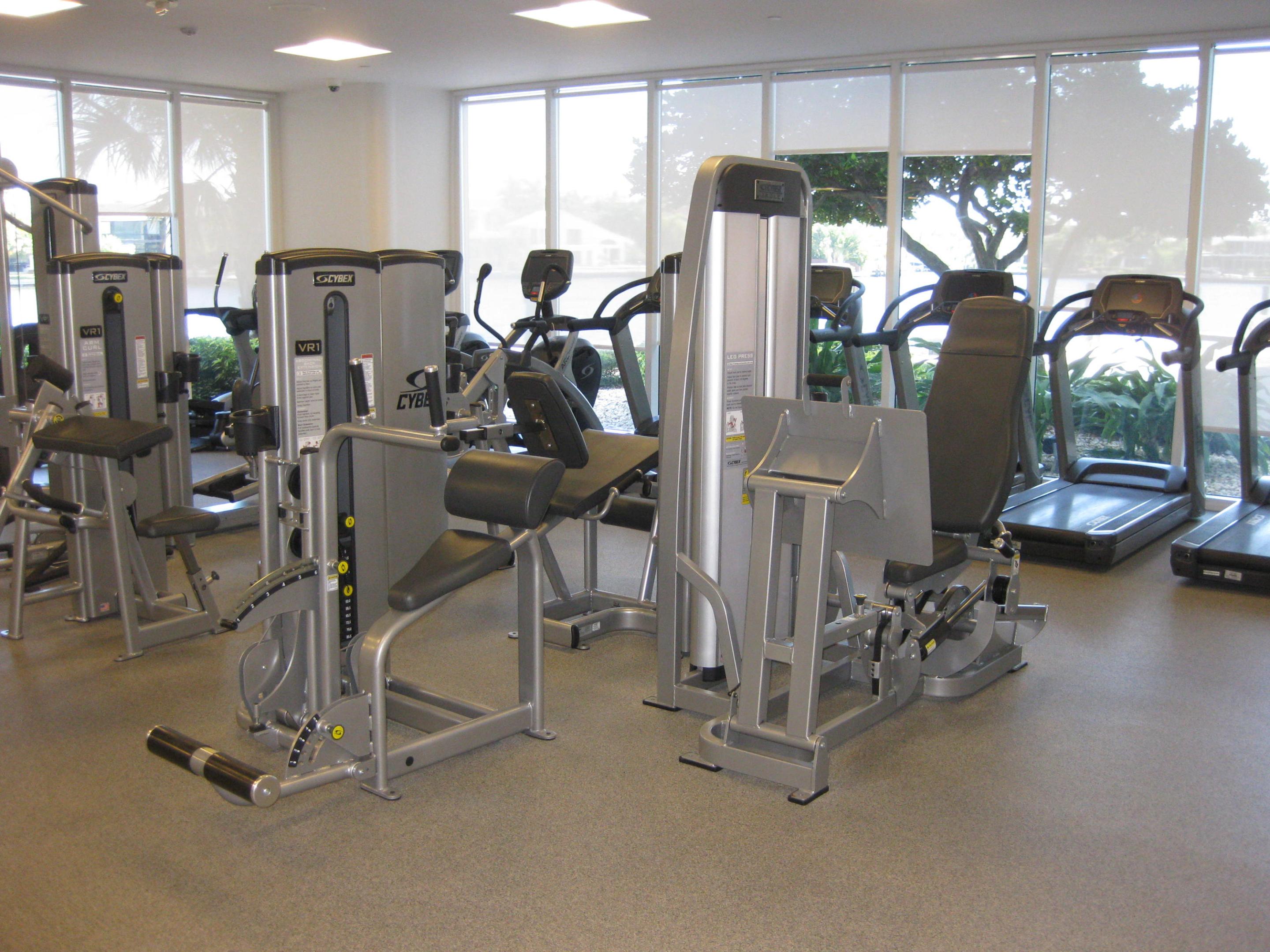 image Hamptons West7