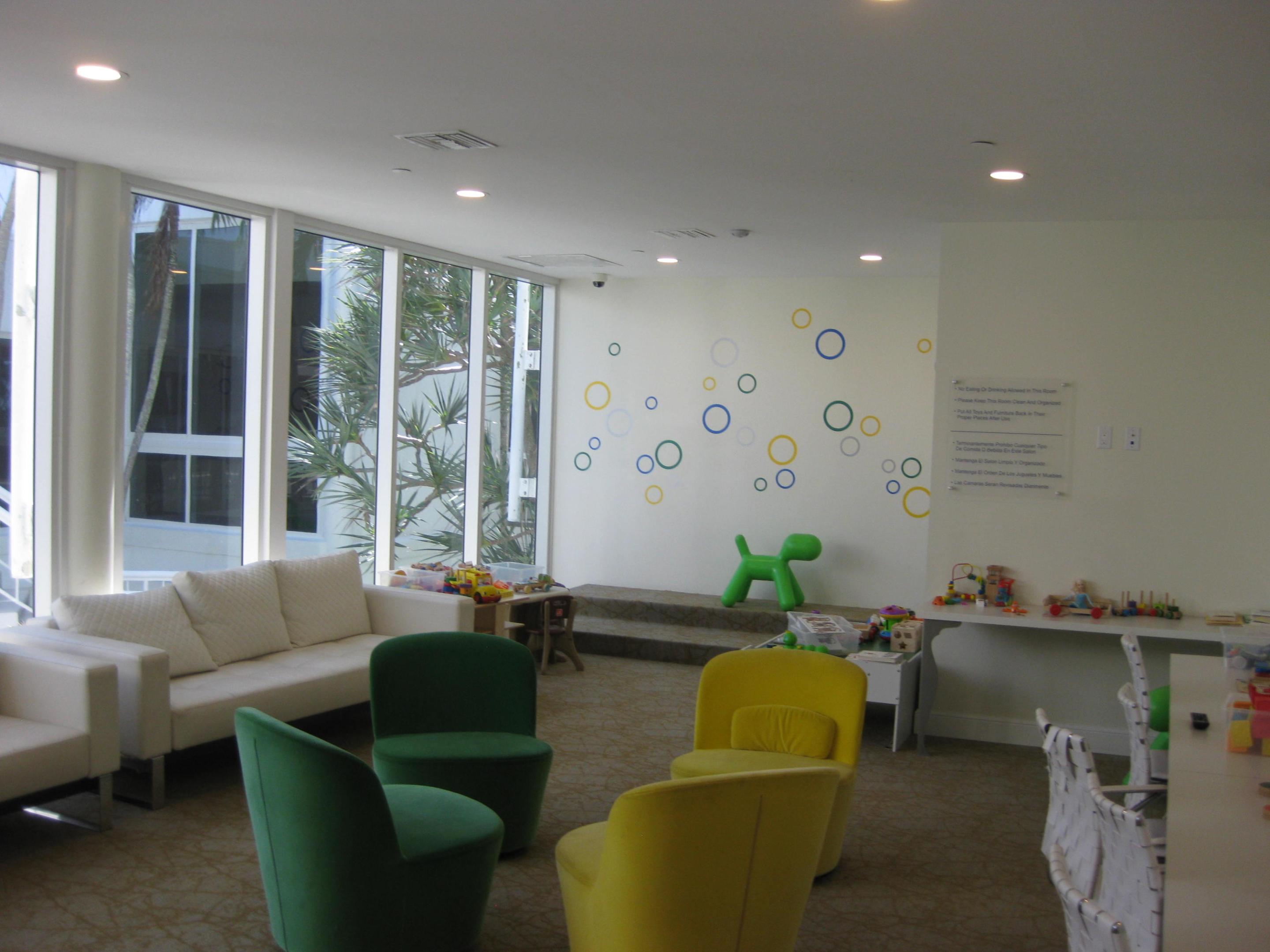 image Hamptons West8