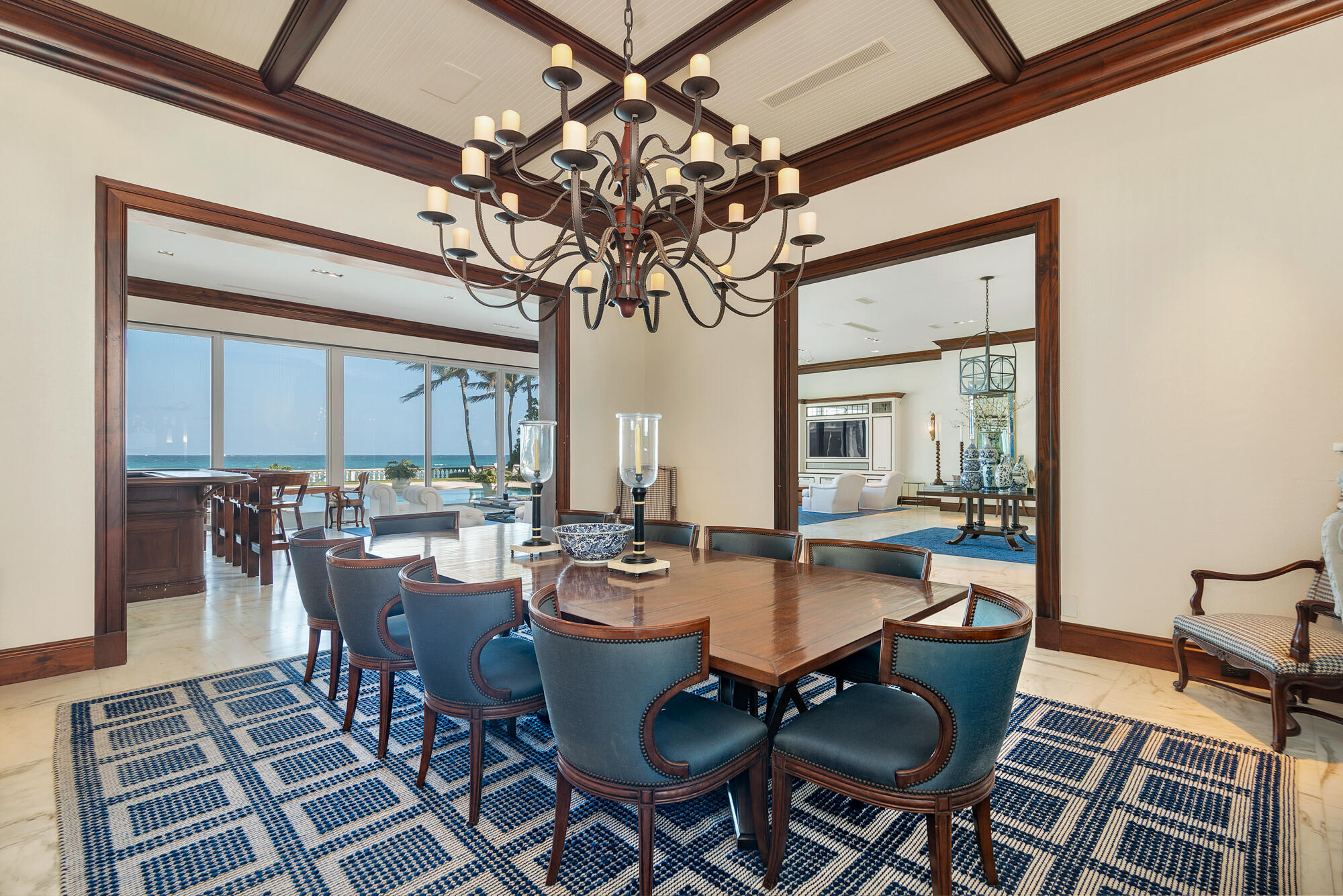 5 Via Los Incas Palm Beach, FL 33480