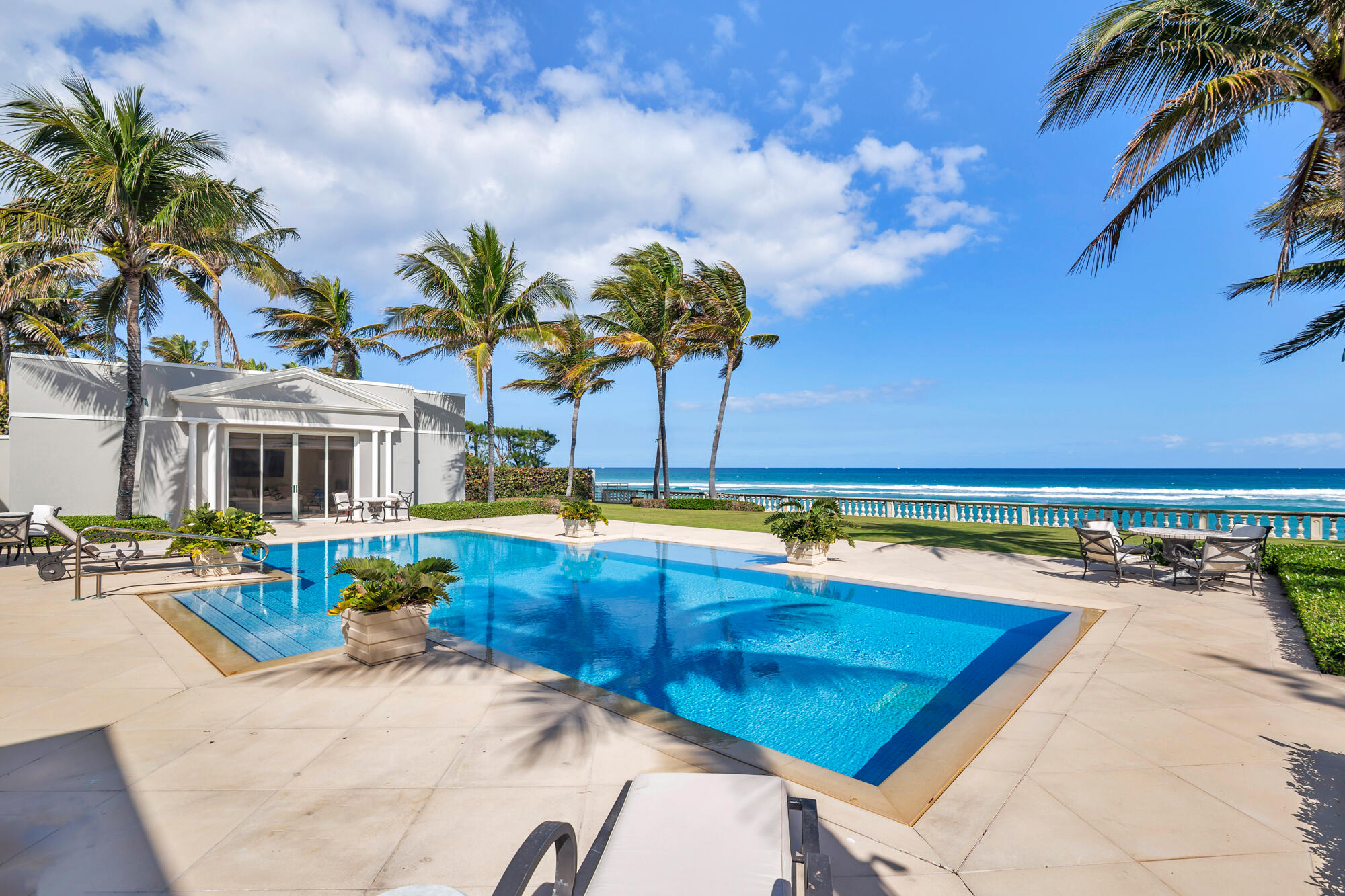 5 Via Los Incas Palm Beach, FL 33480