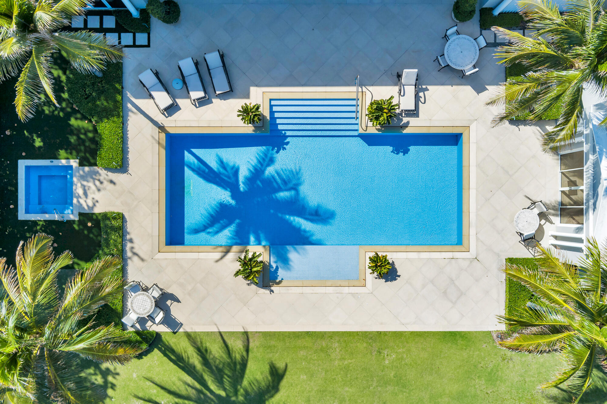 5 Via Los Incas Palm Beach, FL 33480