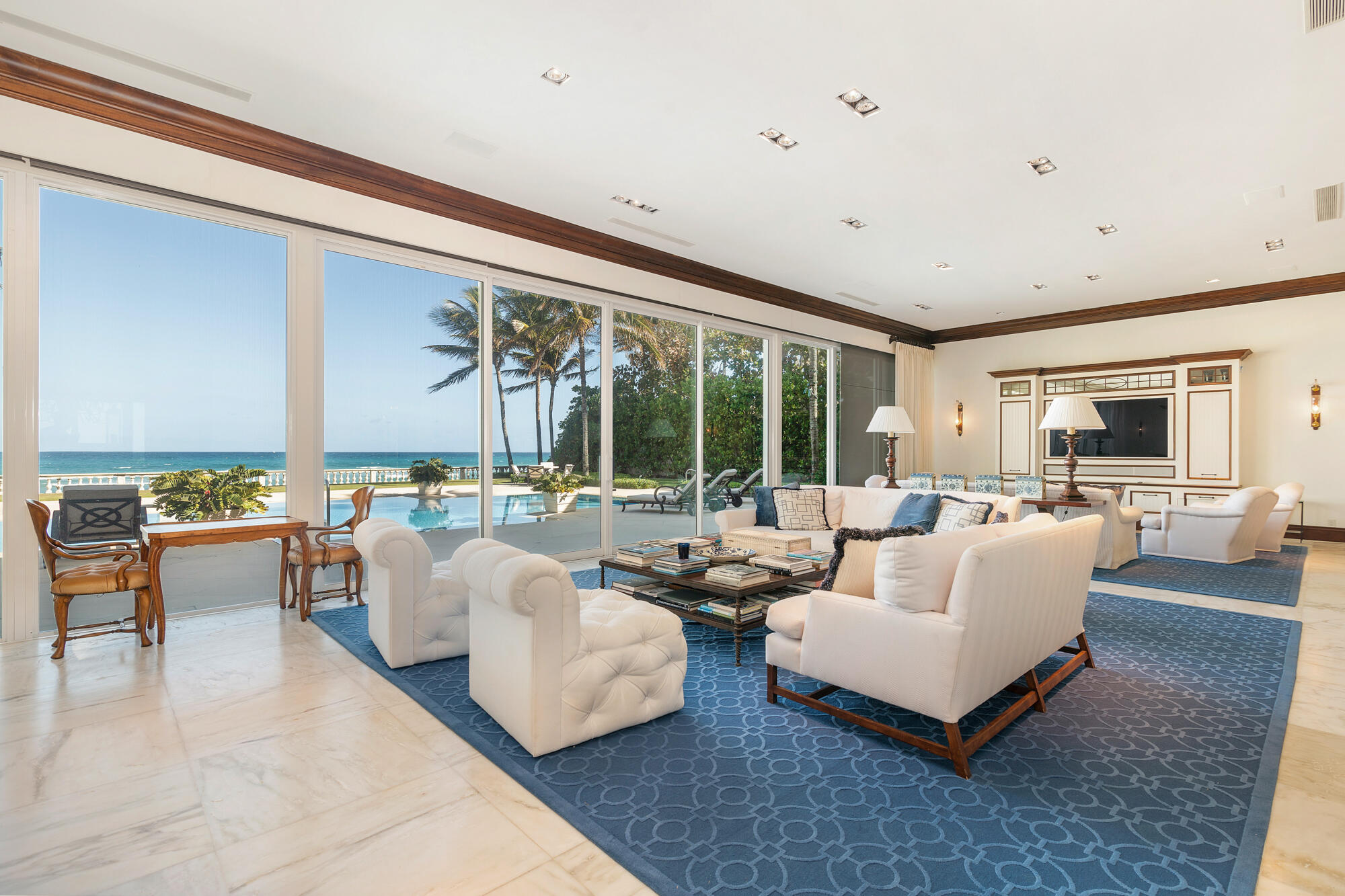 5 Via Los Incas Palm Beach, FL 33480