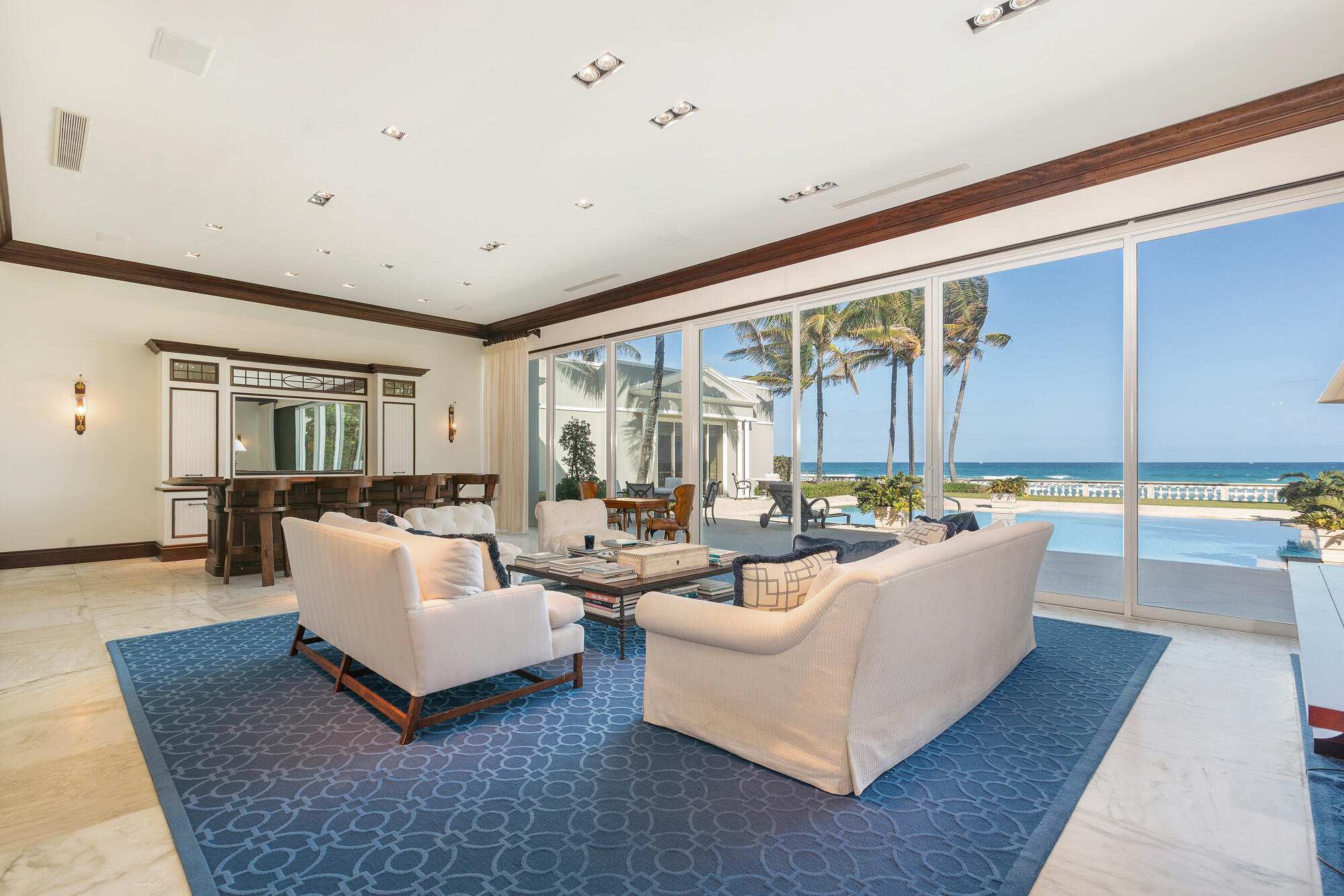 5 Via Los Incas Palm Beach, FL 33480