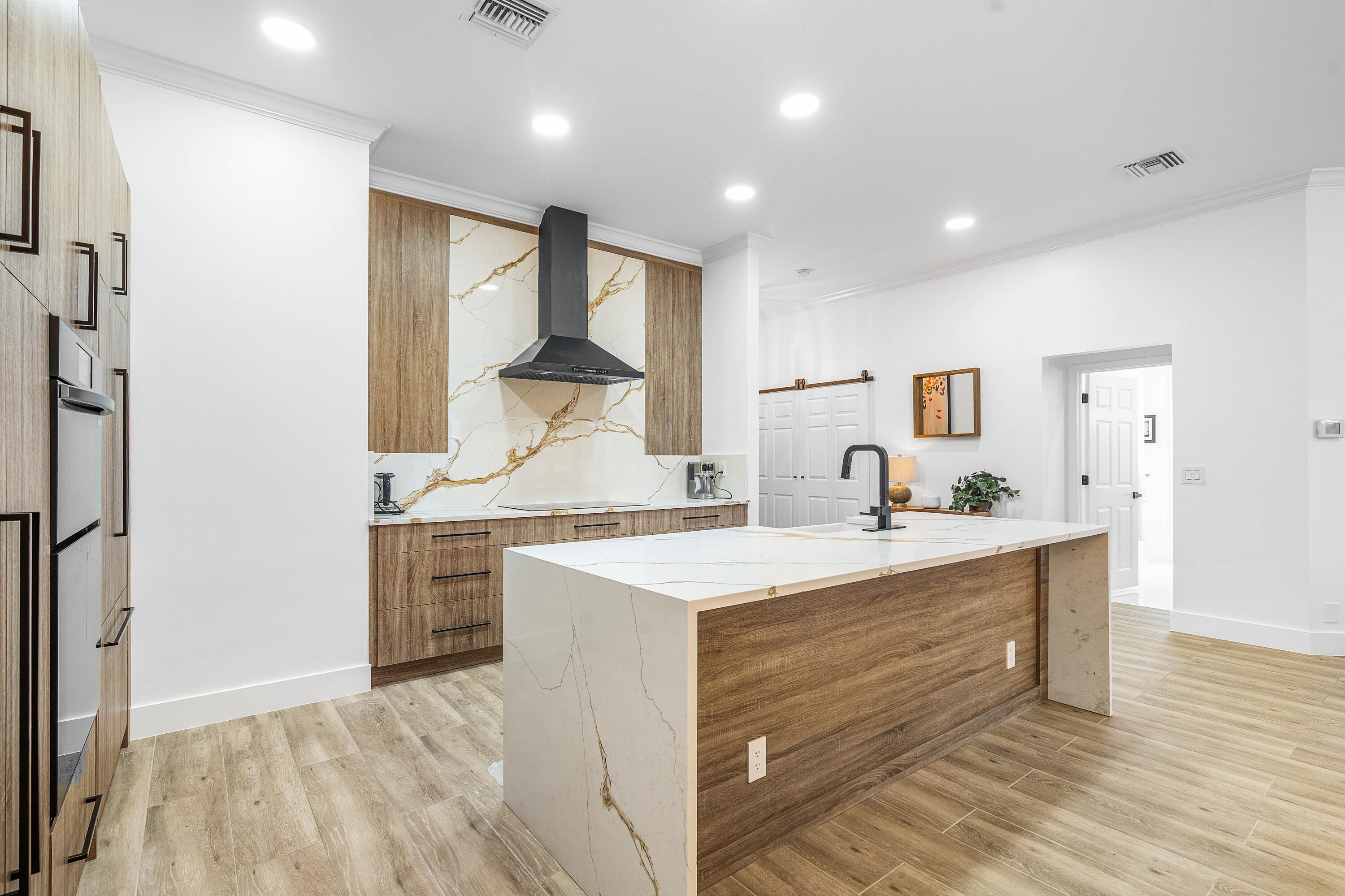 2800 Twin Oaks Wellington, FL 33414