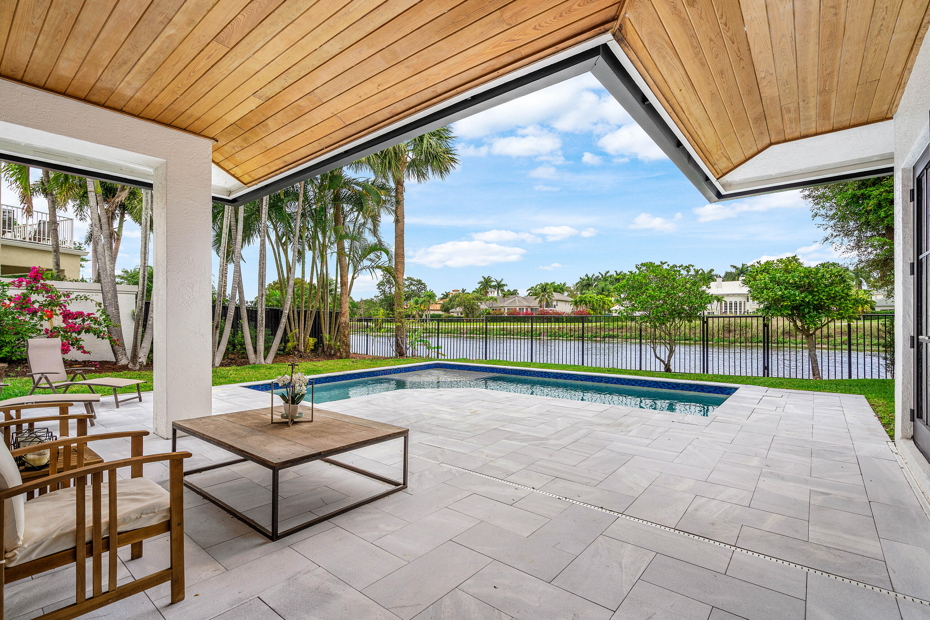 2800 Twin Oaks Wellington, FL 33414