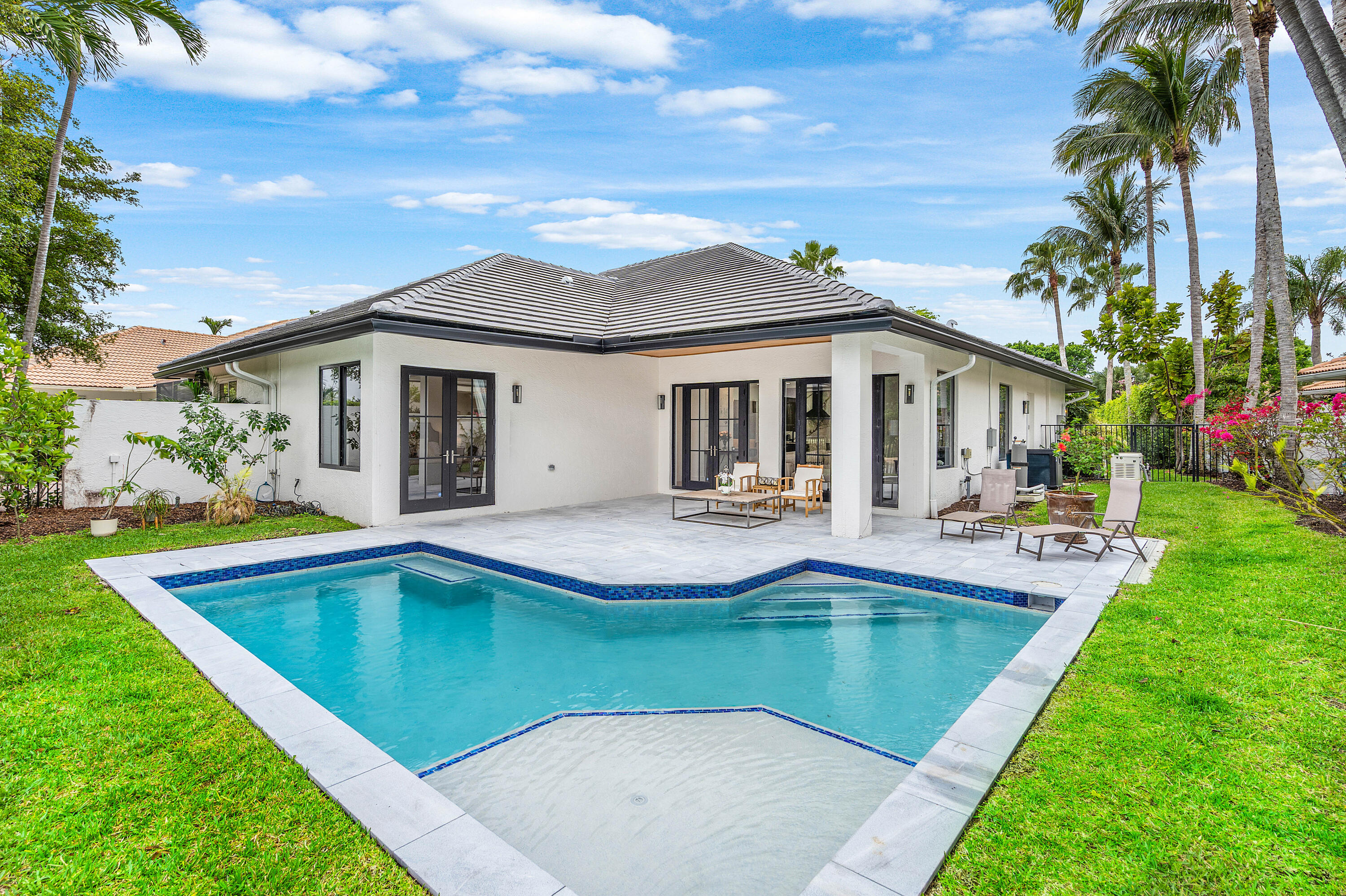 2800 Twin Oaks Wellington, FL 33414