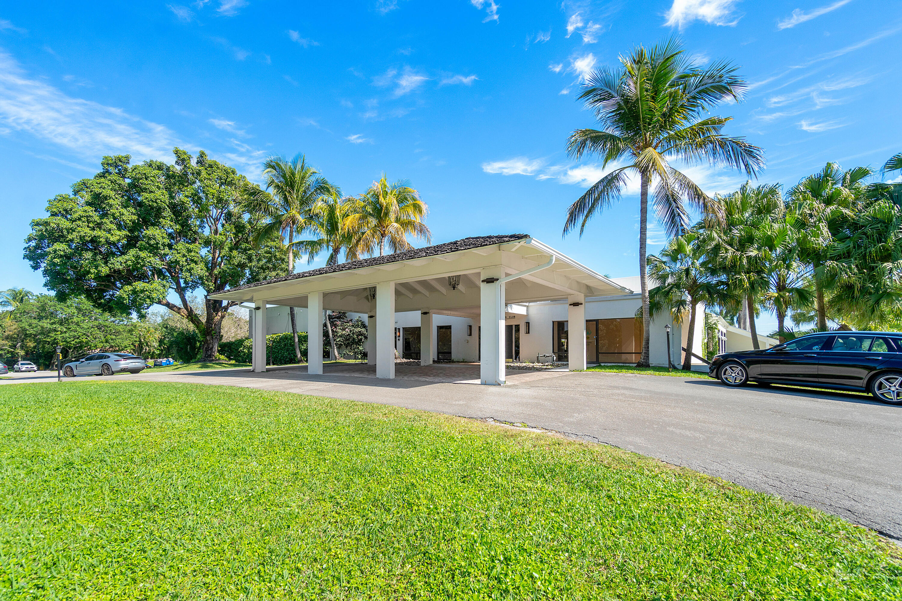 2800 Twin Oaks Wellington, FL 33414