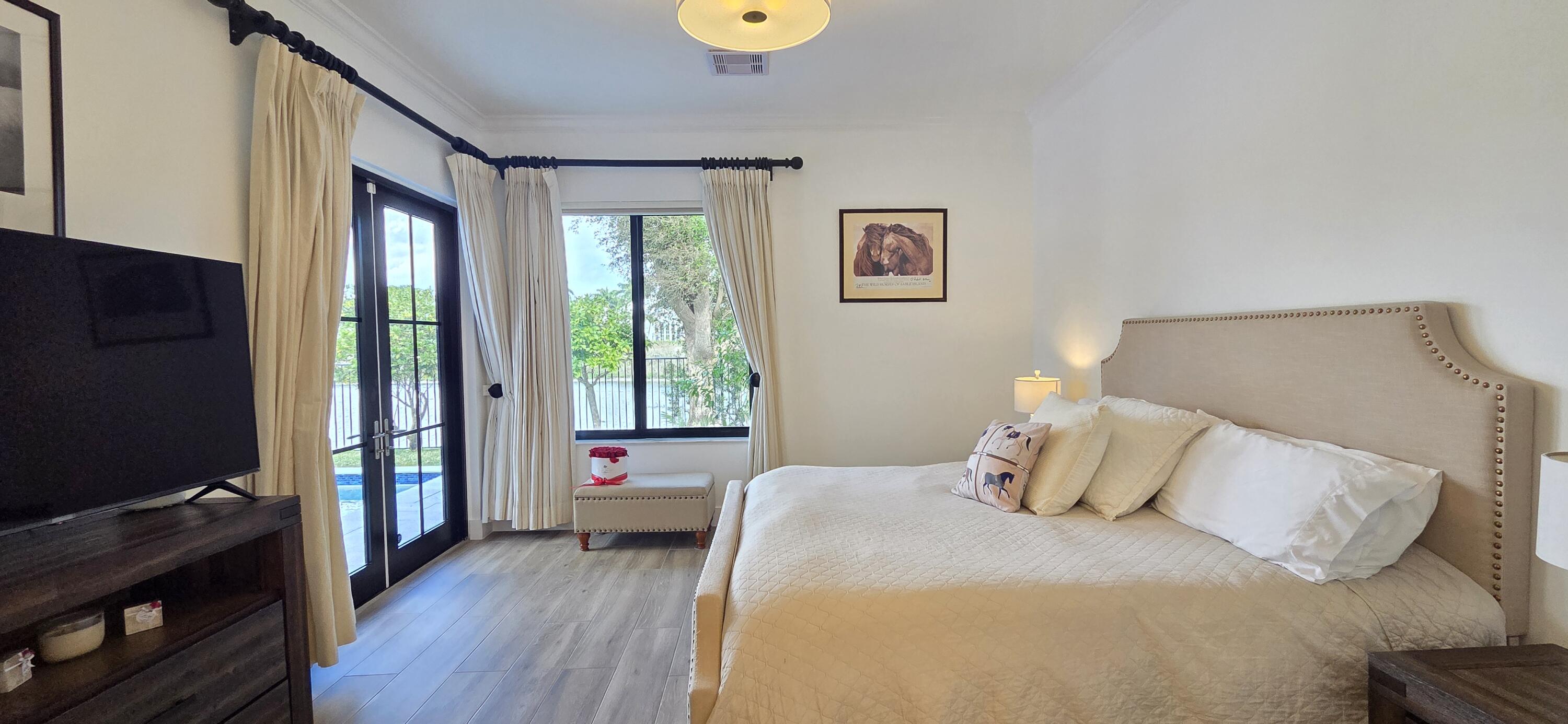 2800 Twin Oaks Wellington, FL 33414