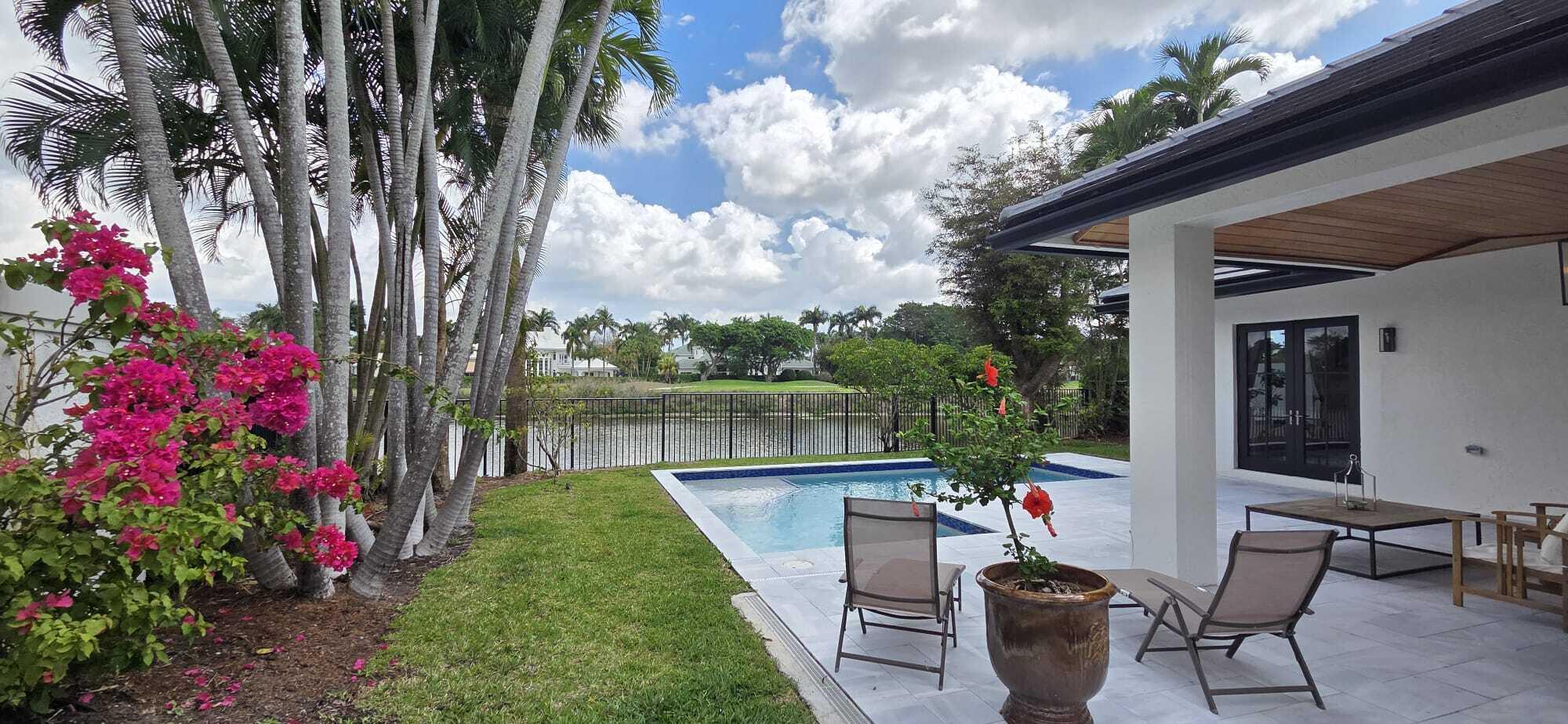 2800 Twin Oaks Wellington, FL 33414