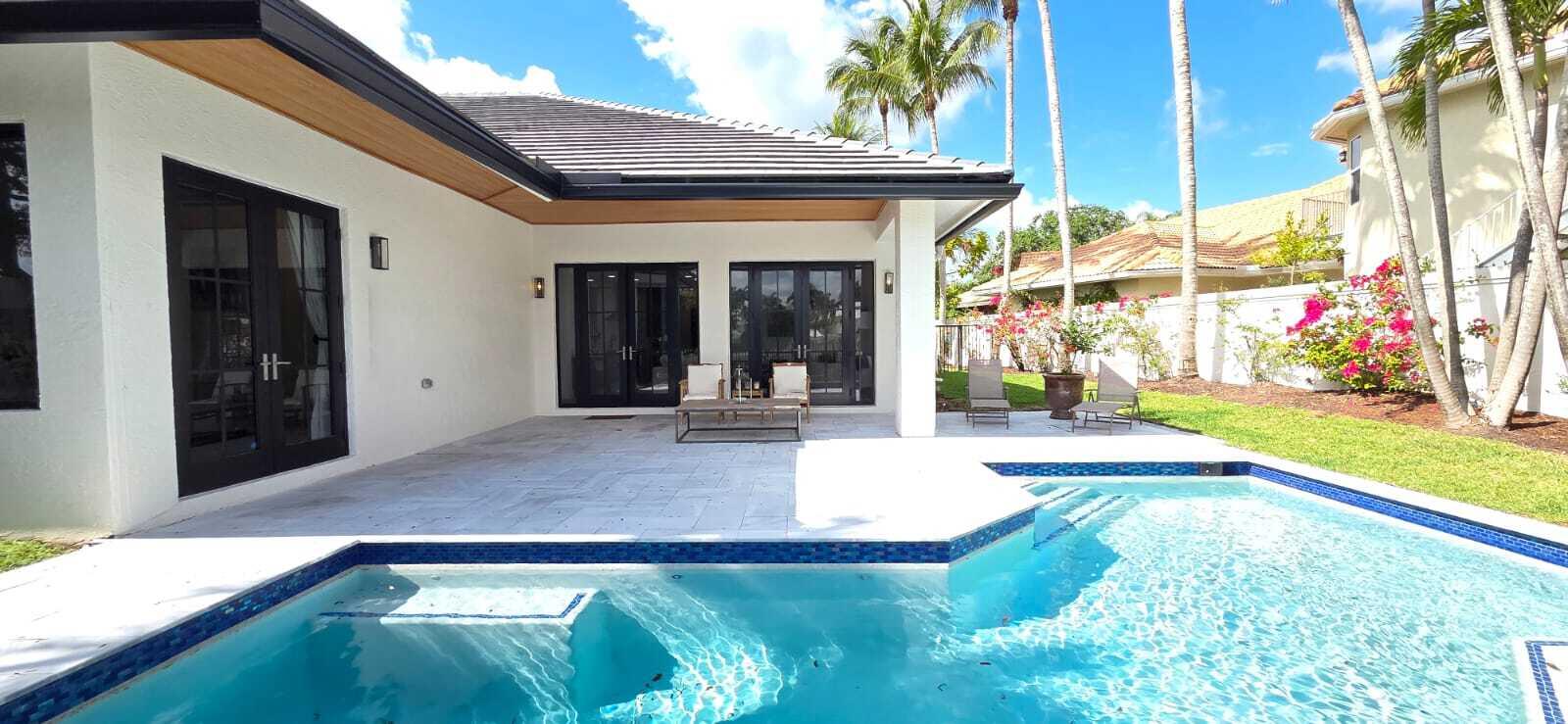 2800 Twin Oaks Wellington, FL 33414