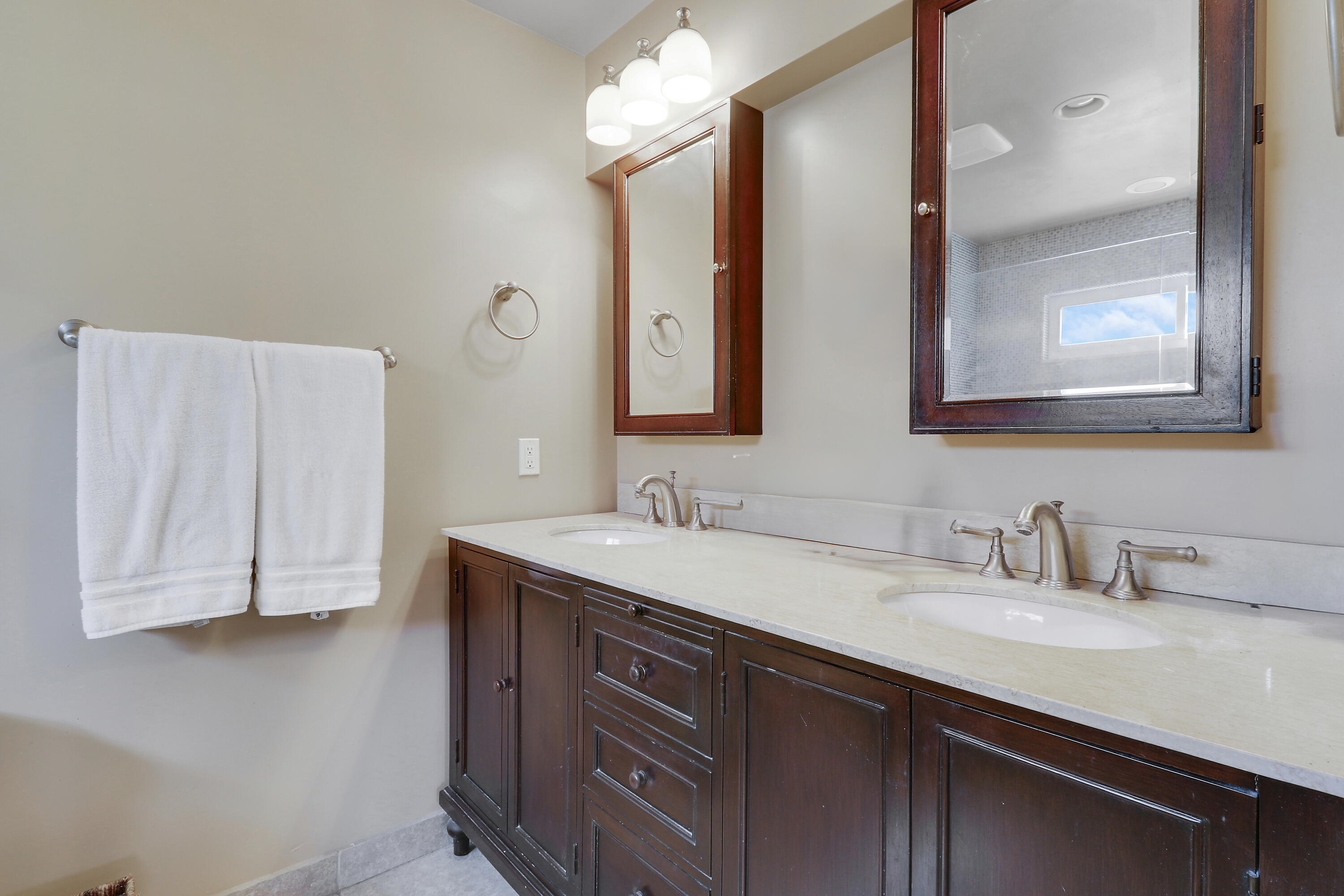 856 Country Clb North Palm Beach, FL 33408