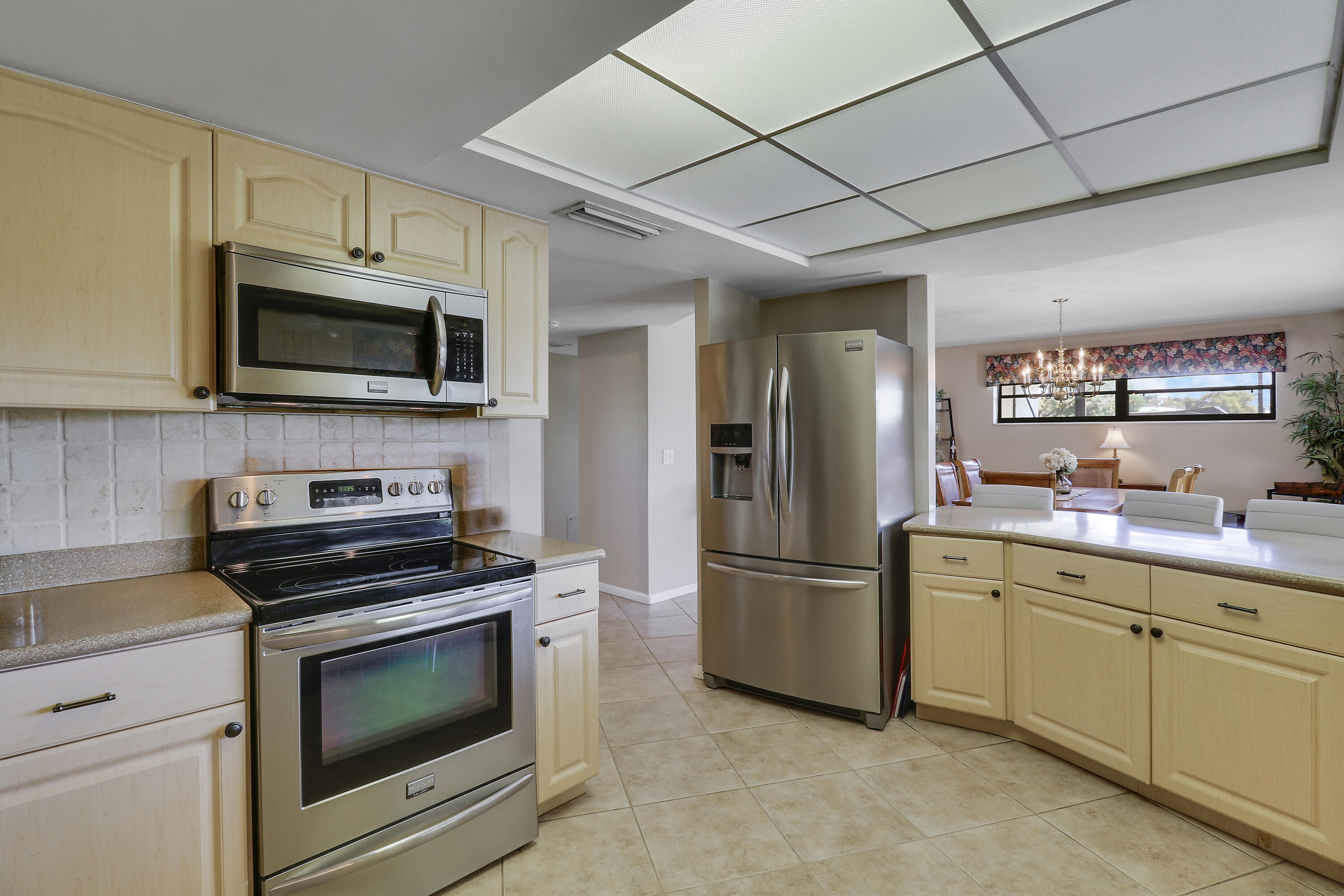 856 Country Clb North Palm Beach, FL 33408