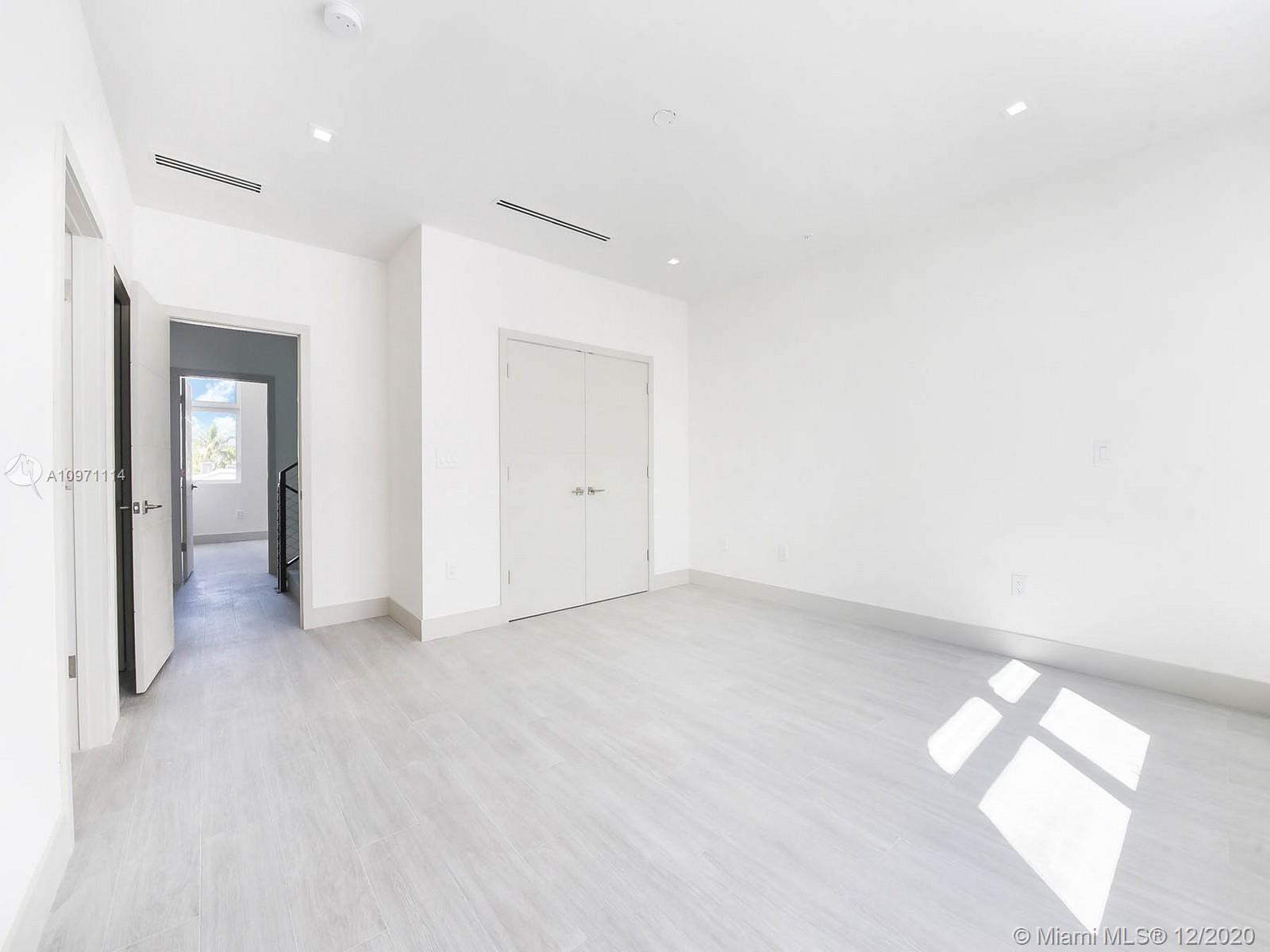 2924 Bird Avenue #8 Coconut Grove, FL 33133