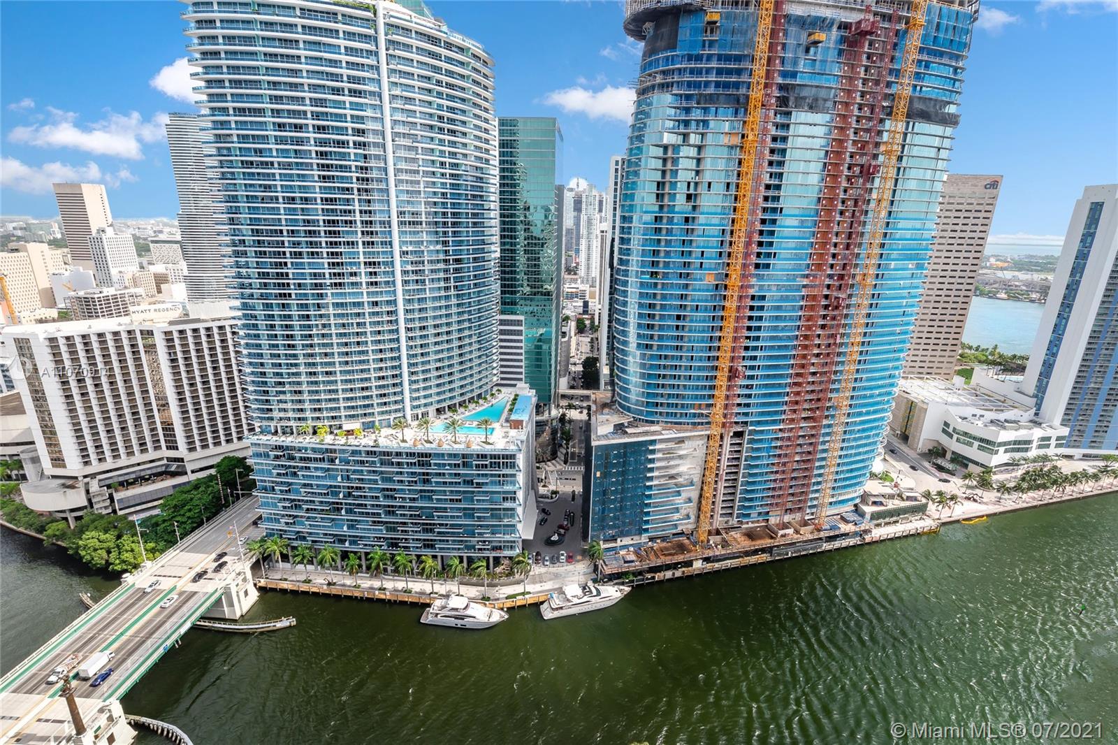 image ICON BRICKELL10
