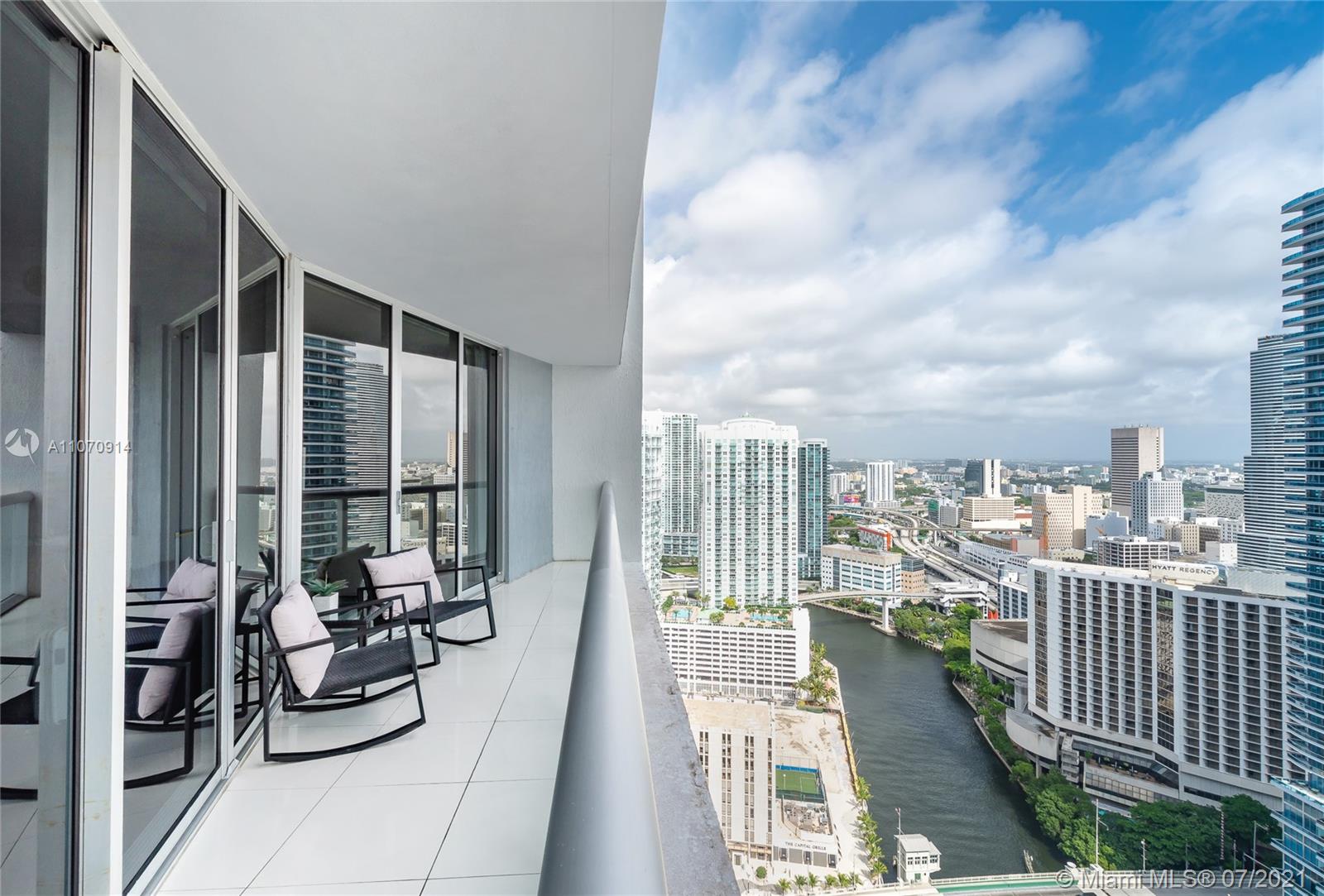 image ICON BRICKELL13