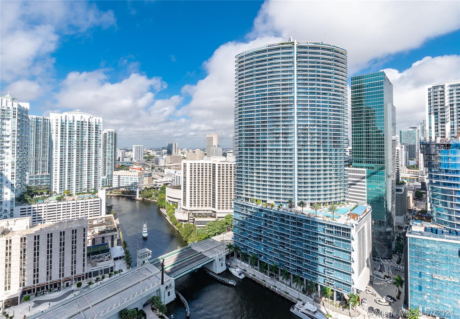 image ICON BRICKELL7