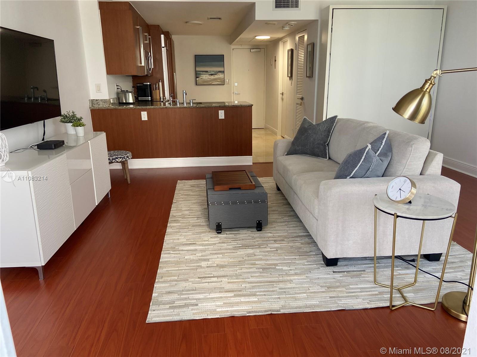 image Harbour House2