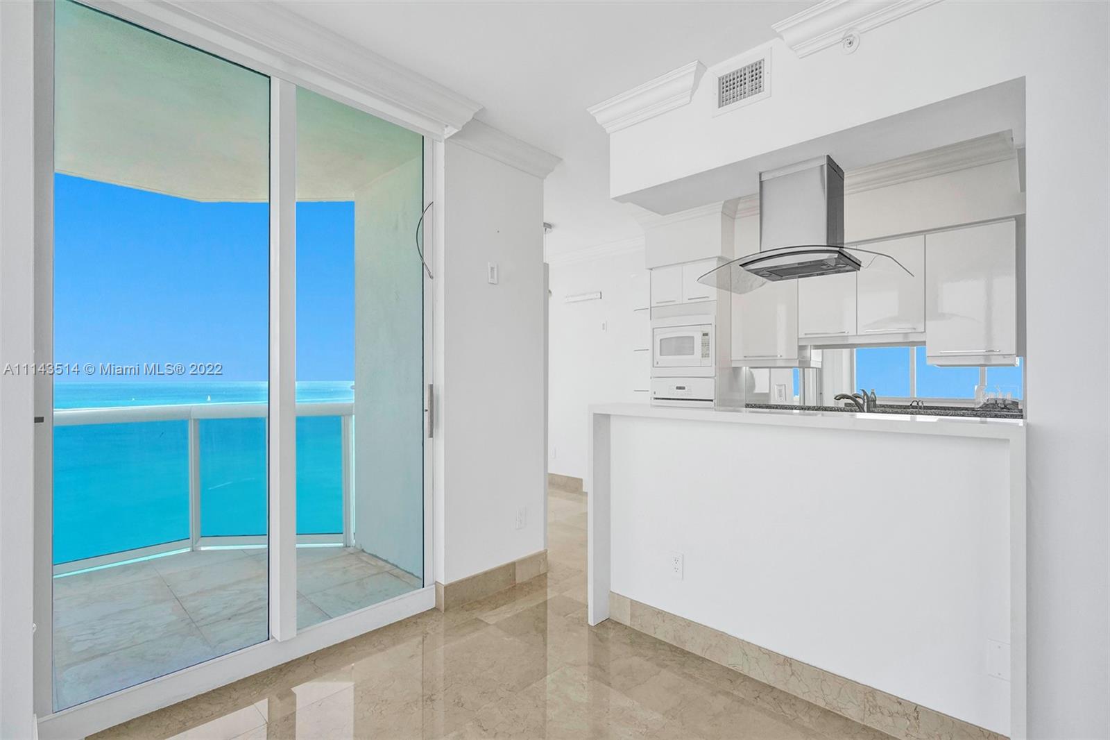 image Blue Diamond33