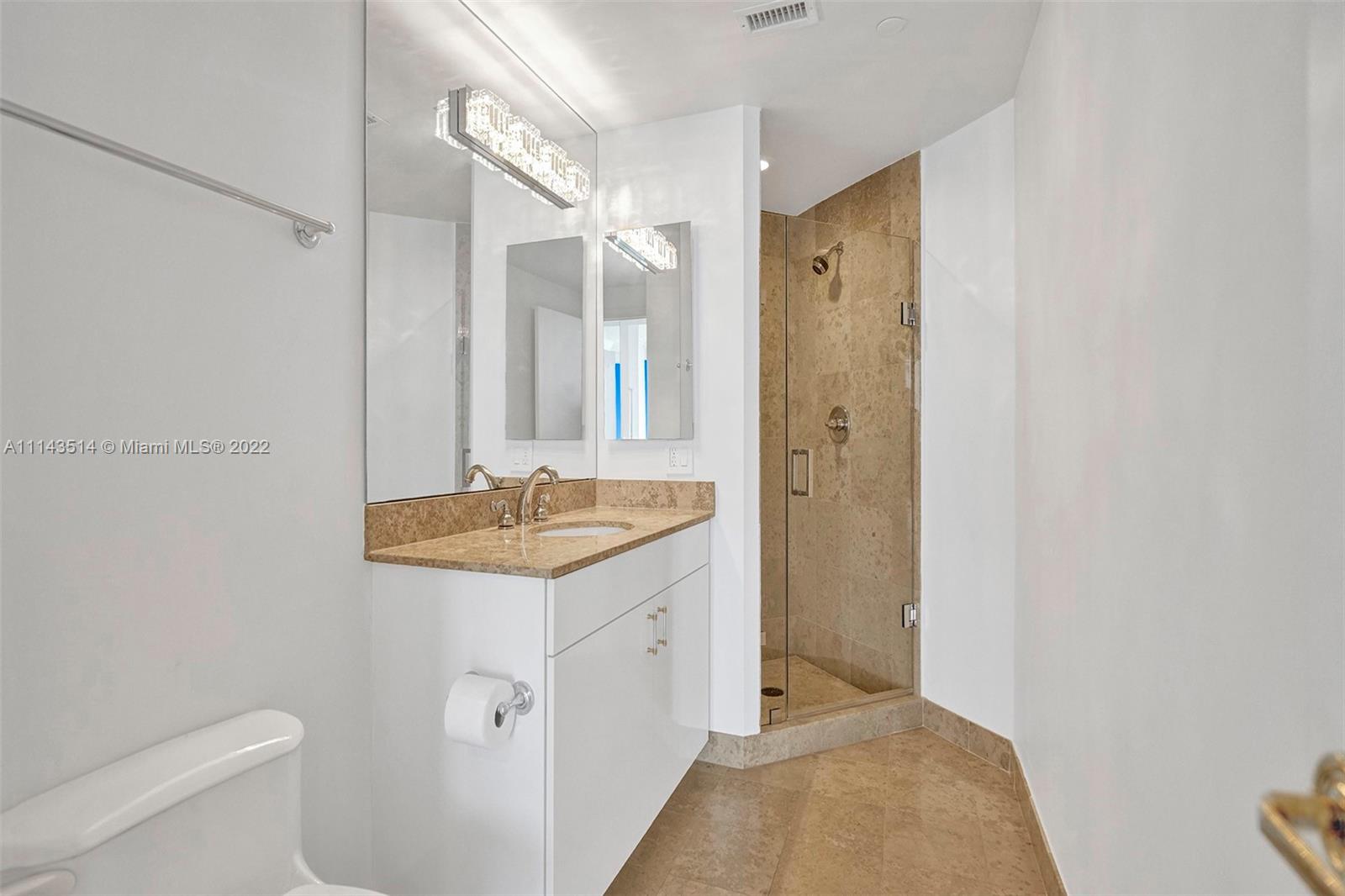 image Blue Diamond39