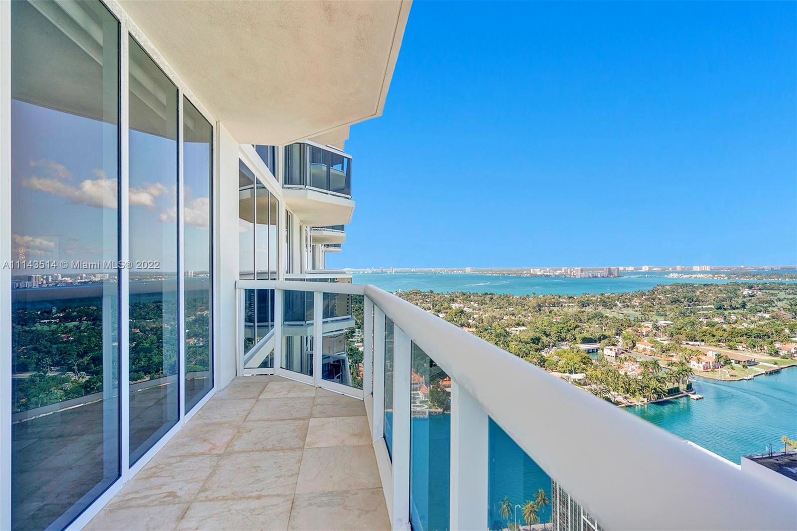 image Blue Diamond54