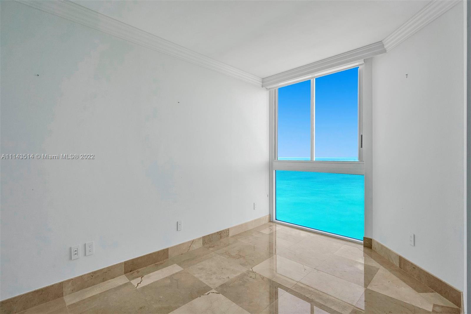 image Blue Diamond59